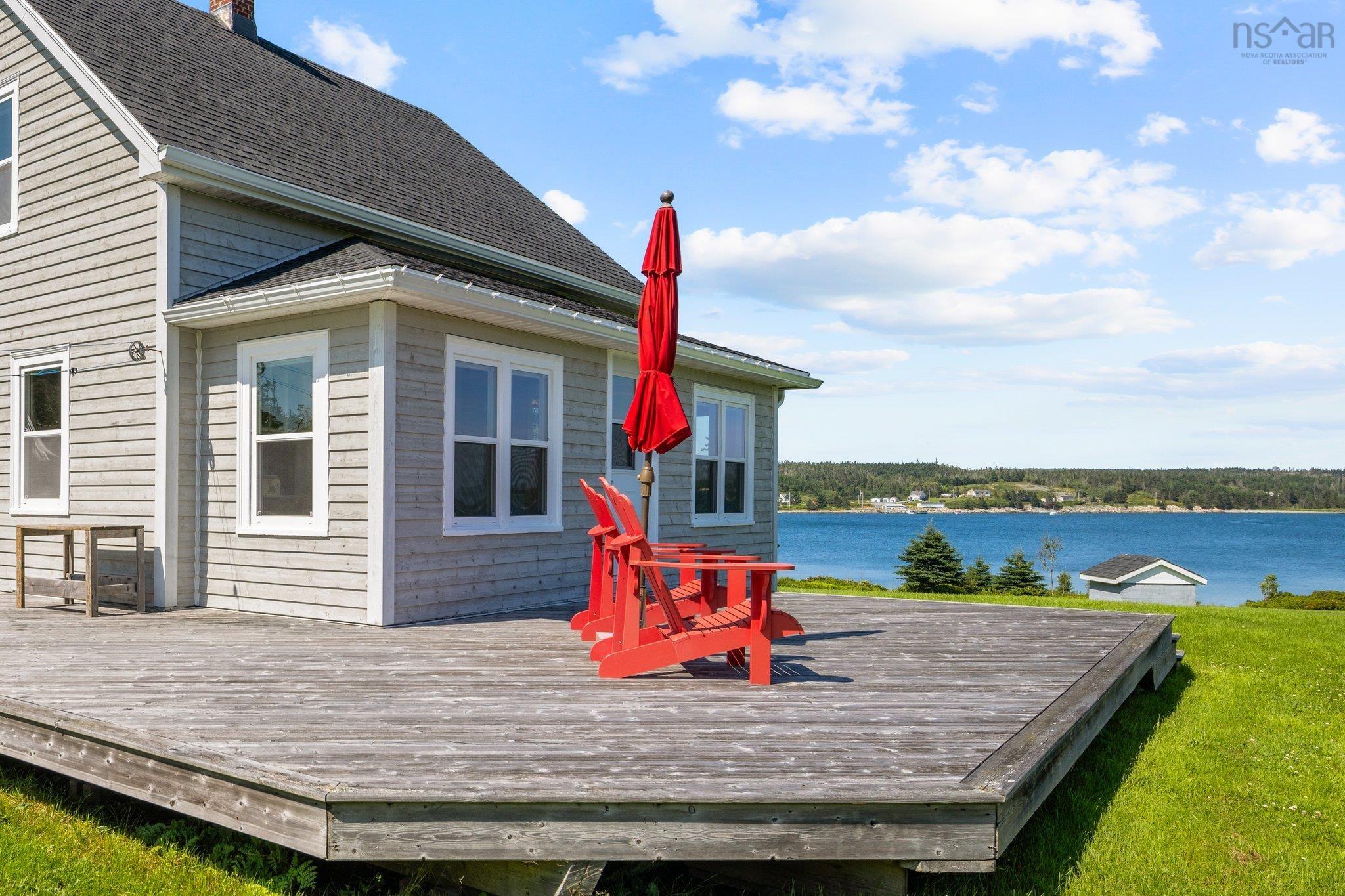 $547,000.00: 172 Lintlops Road, Murphy Cove