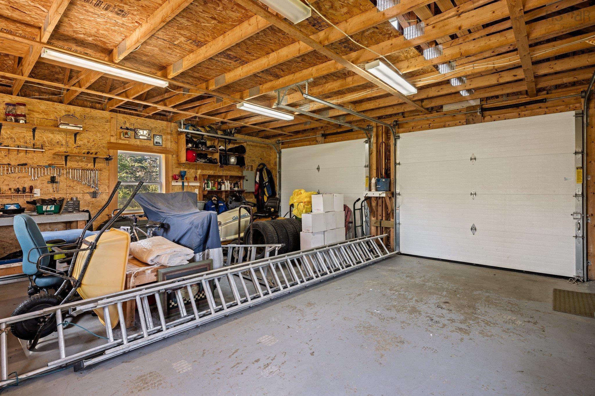 $547,000.00: 172 Lintlops Road, Murphy Cove