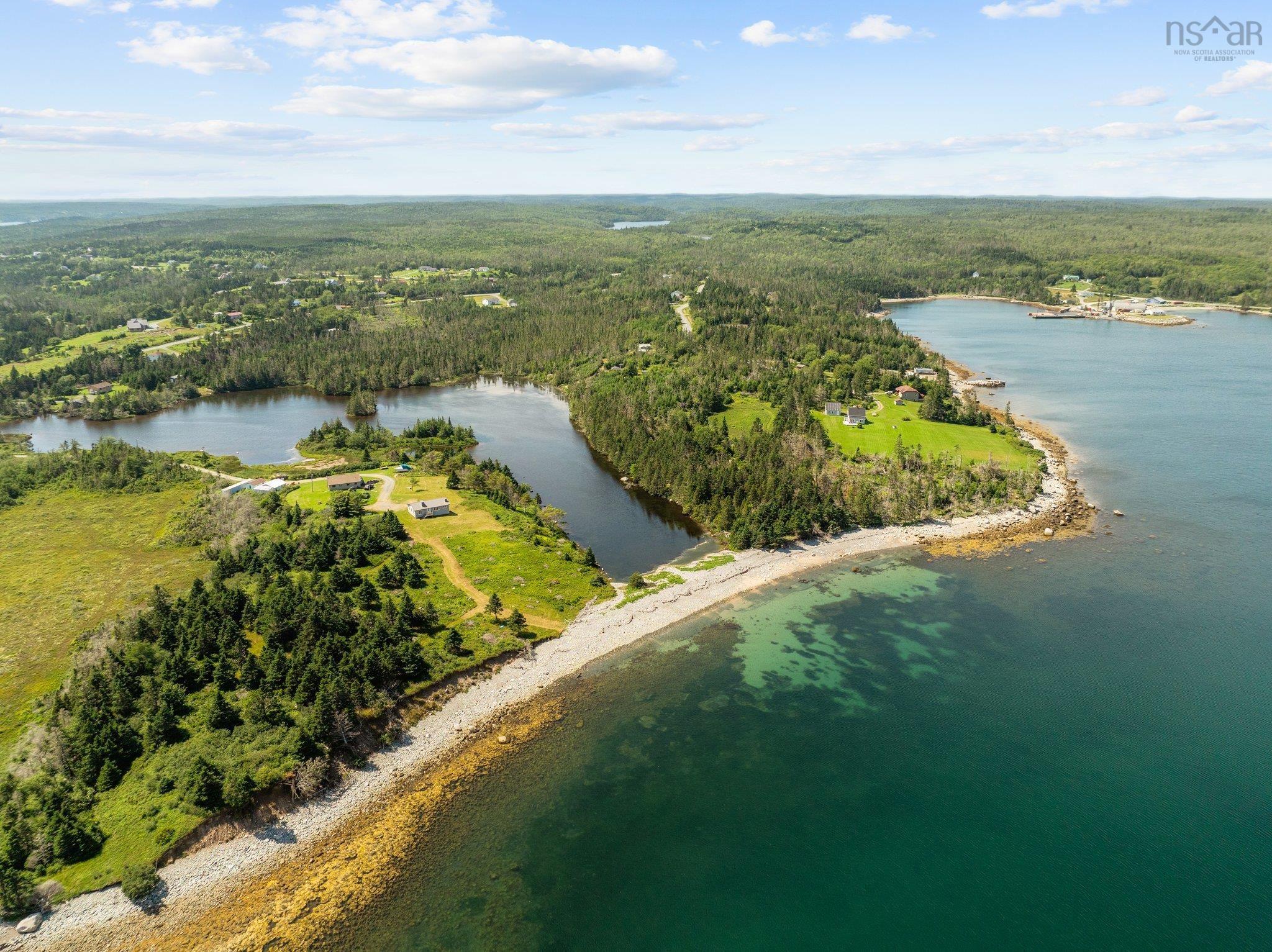$547,000.00: 172 Lintlops Road, Murphy Cove
