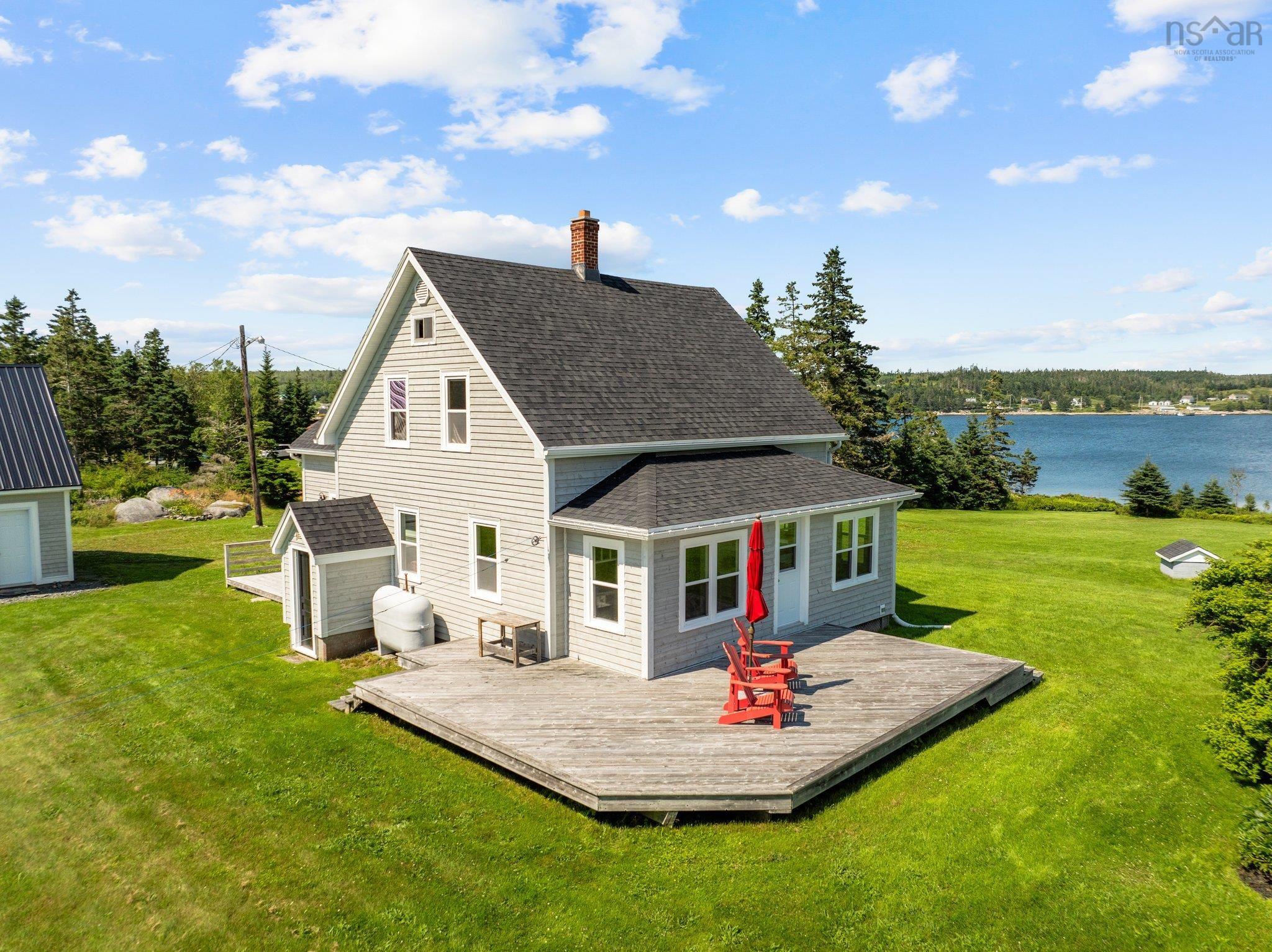 $547,000.00: 172 Lintlops Road, Murphy Cove