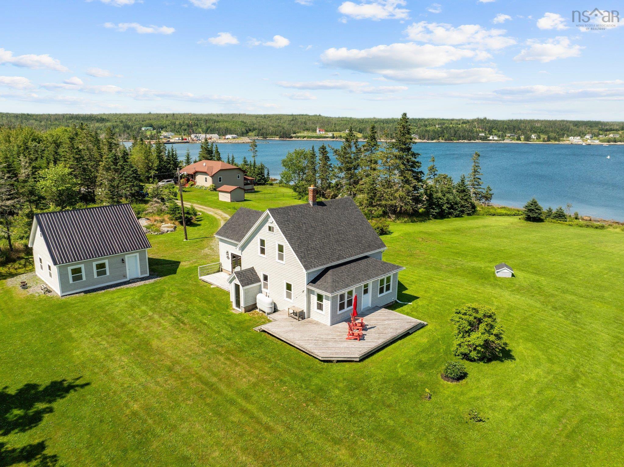 $547,000.00: 172 Lintlops Road, Murphy Cove