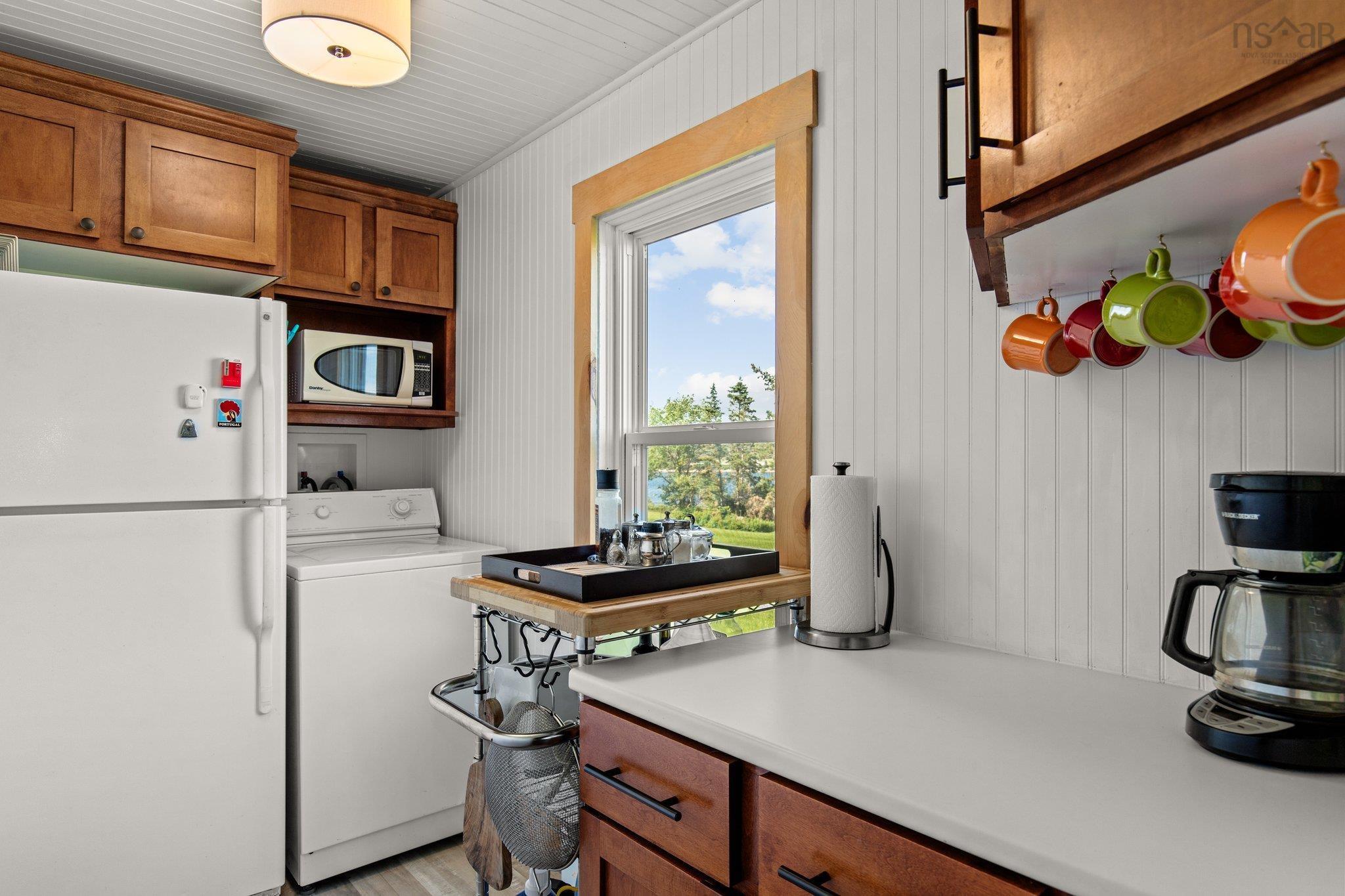 $547,000.00: 172 Lintlops Road, Murphy Cove