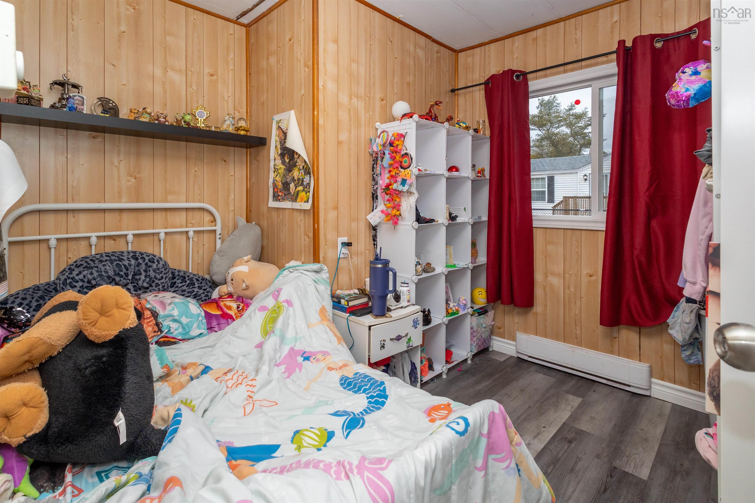 $109,900.00: 16 Whispering Pines Trailer Park Road, Mira Road