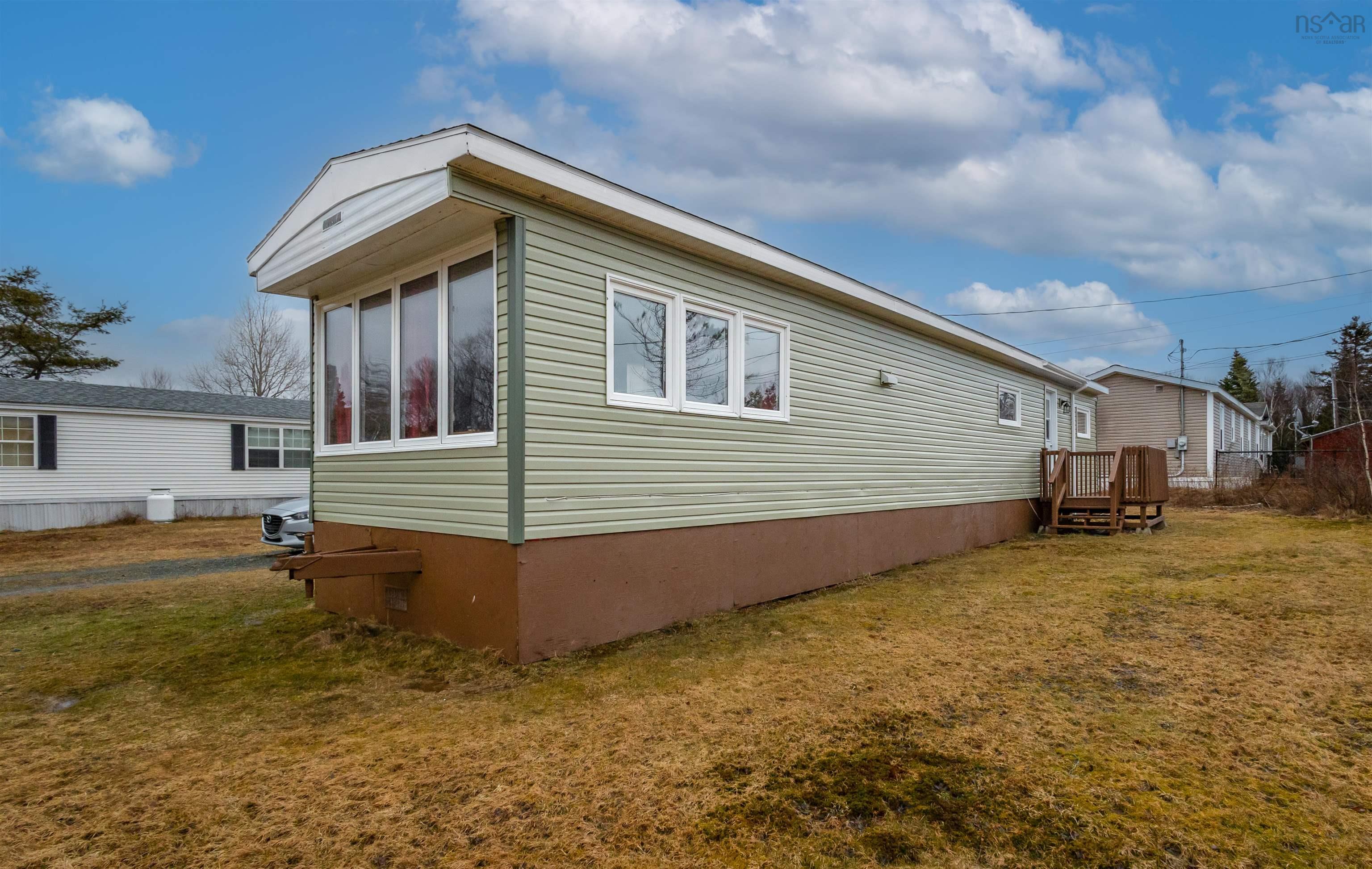 $109,900.00: 16 Whispering Pines Trailer Park Road, Mira Road