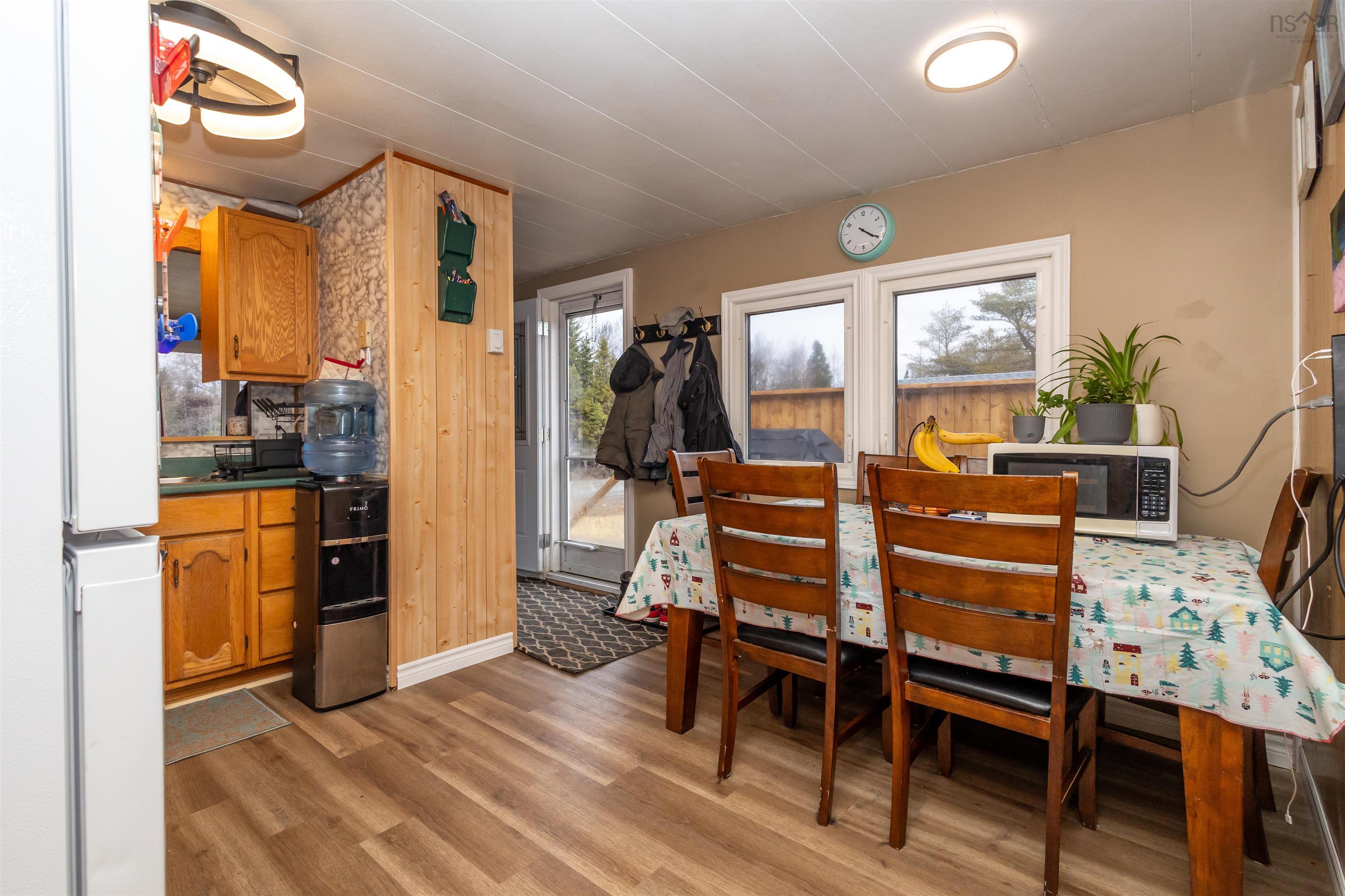 $109,900.00: 16 Whispering Pines Trailer Park Road, Mira Road