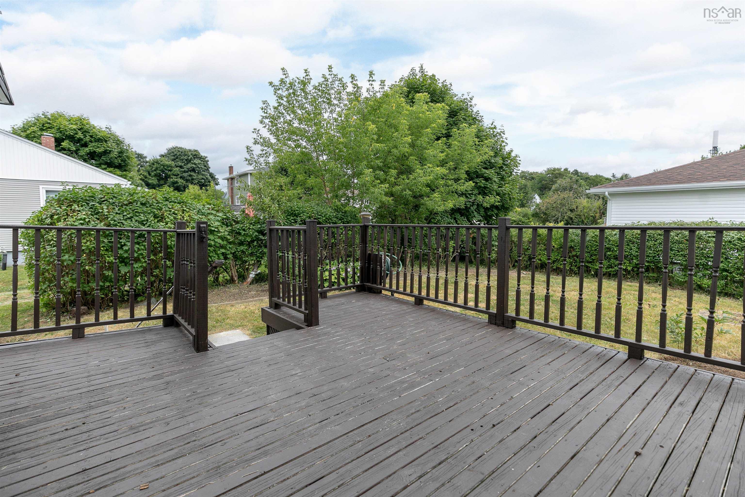 $549,900.00: 56 Woodland Avenue, Dartmouth