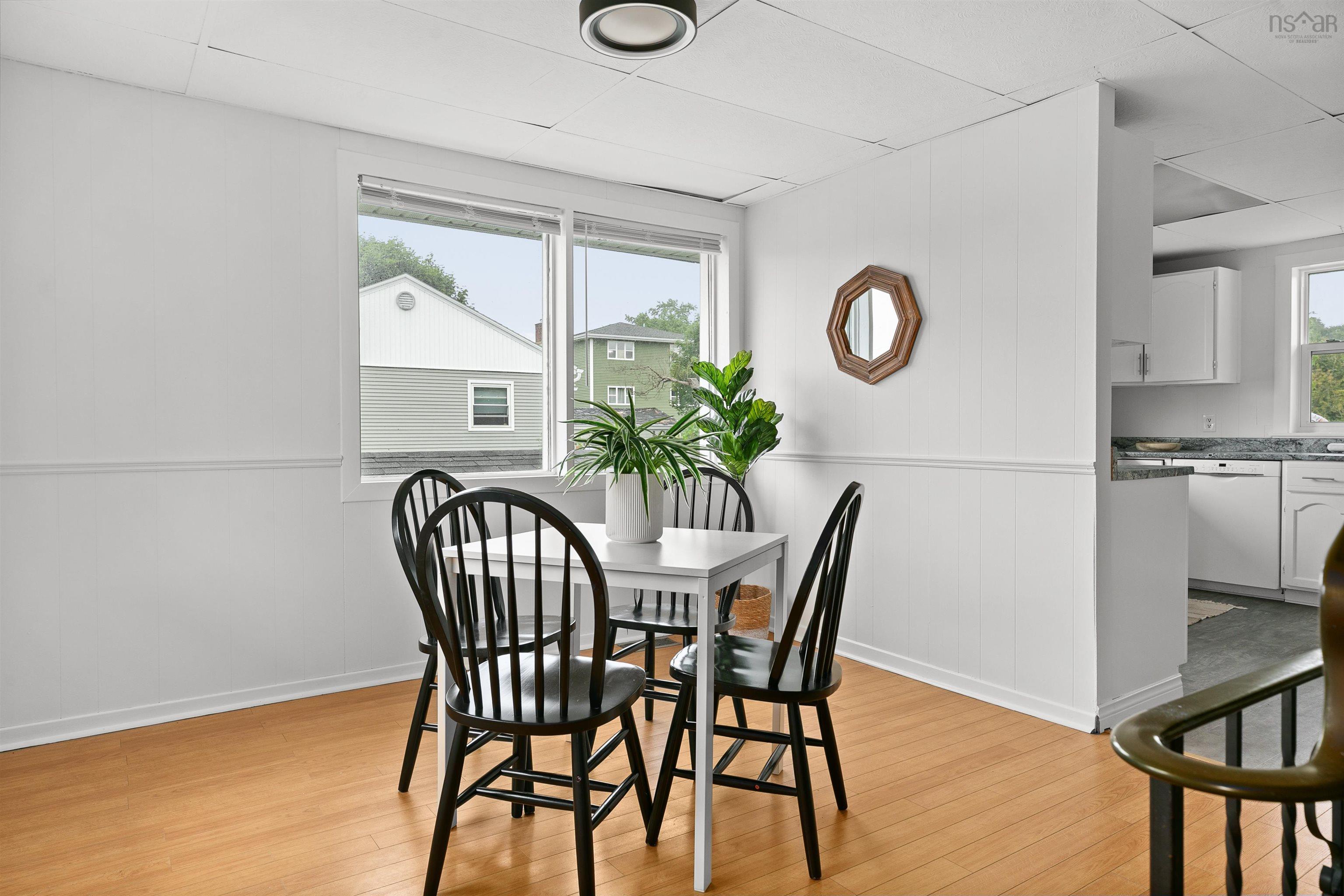 $549,900.00: 56 Woodland Avenue, Dartmouth