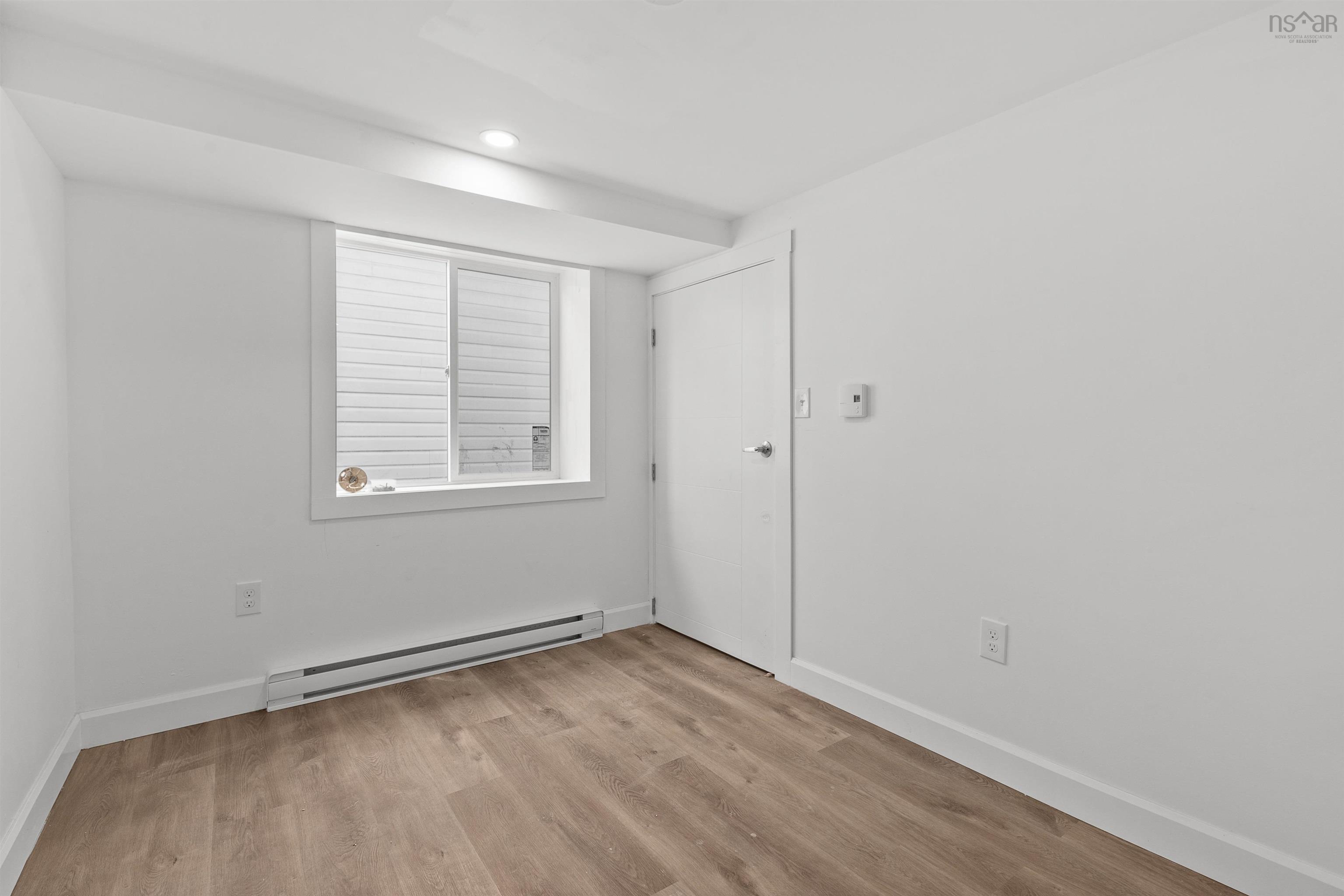 $549,900.00: 56 Woodland Avenue, Dartmouth