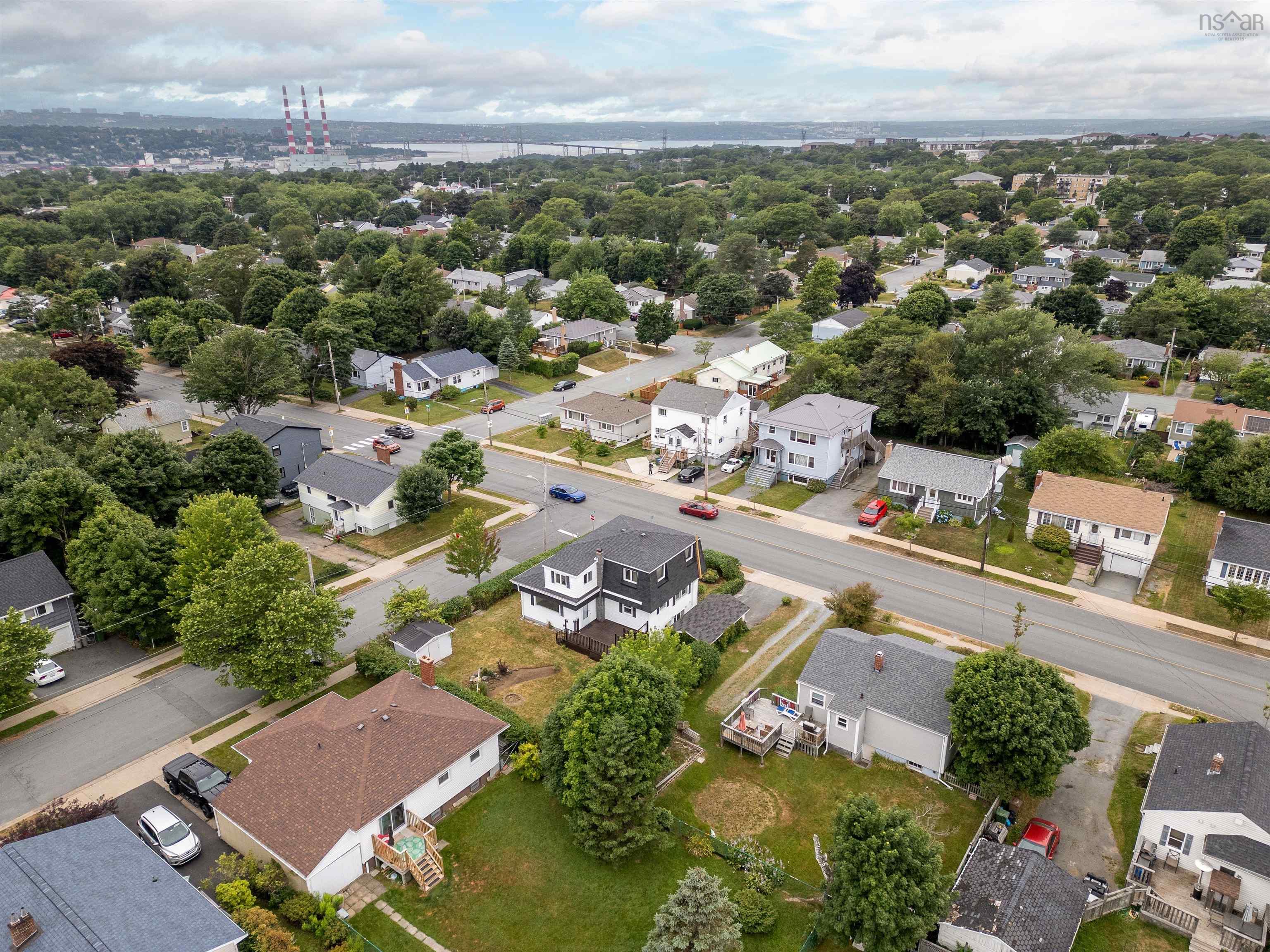$549,900.00: 56 Woodland Avenue, Dartmouth