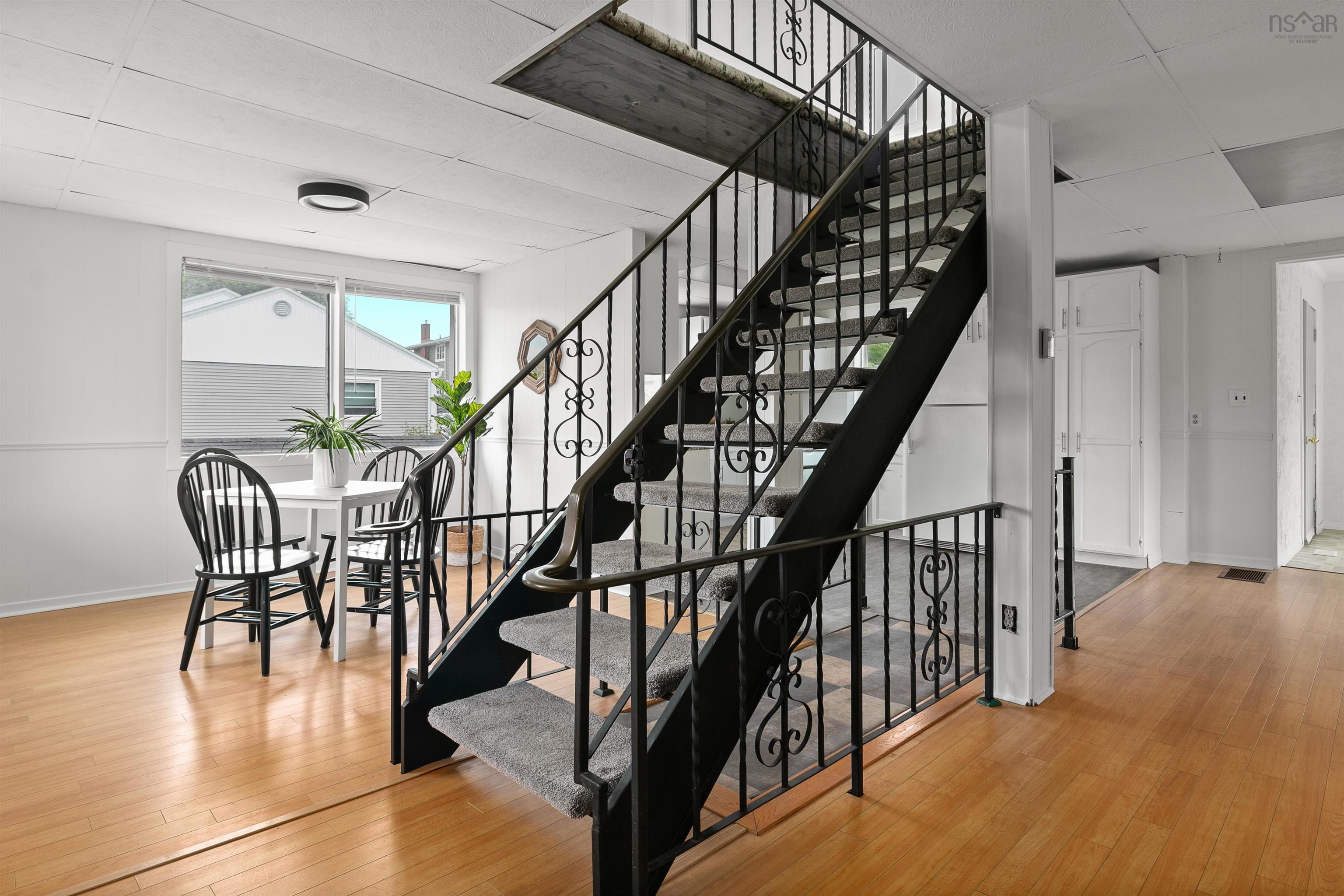 $549,900.00: 56 Woodland Avenue, Dartmouth