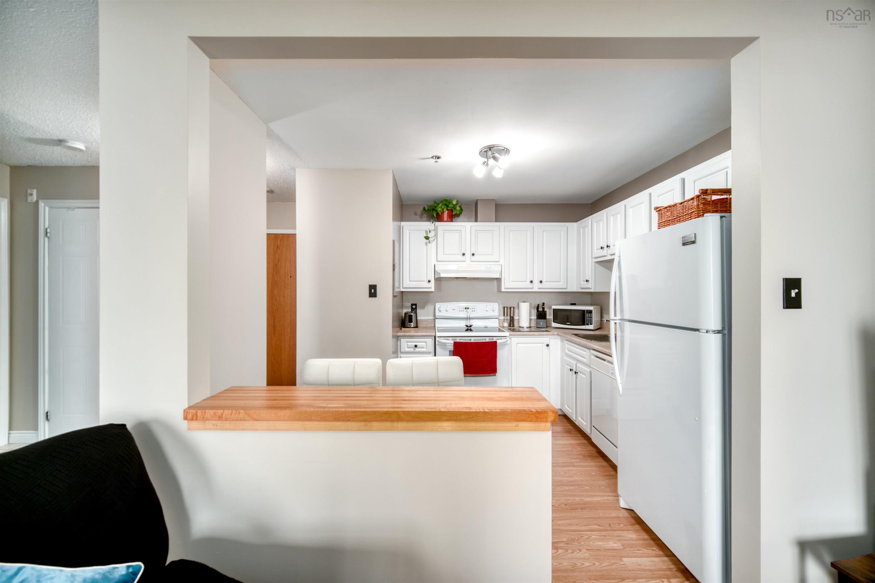 $249,000.00: 305 79 Collins Grove, Dartmouth