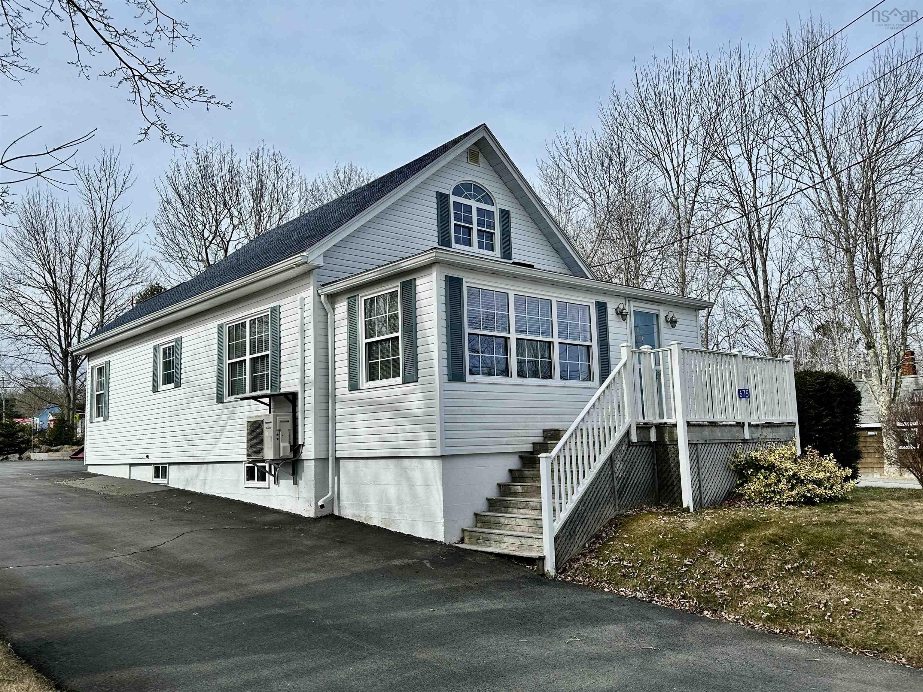 $349,900.00: 675 MAIN Street, Liverpool