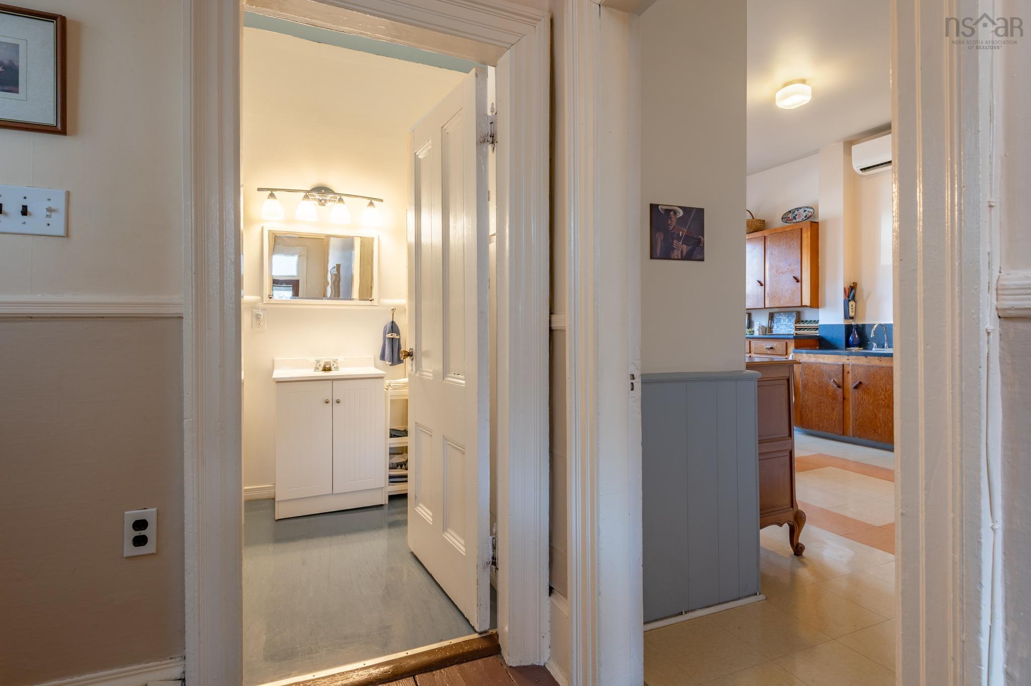 $739,000.00: 2650 Fuller Terrace, Halifax
