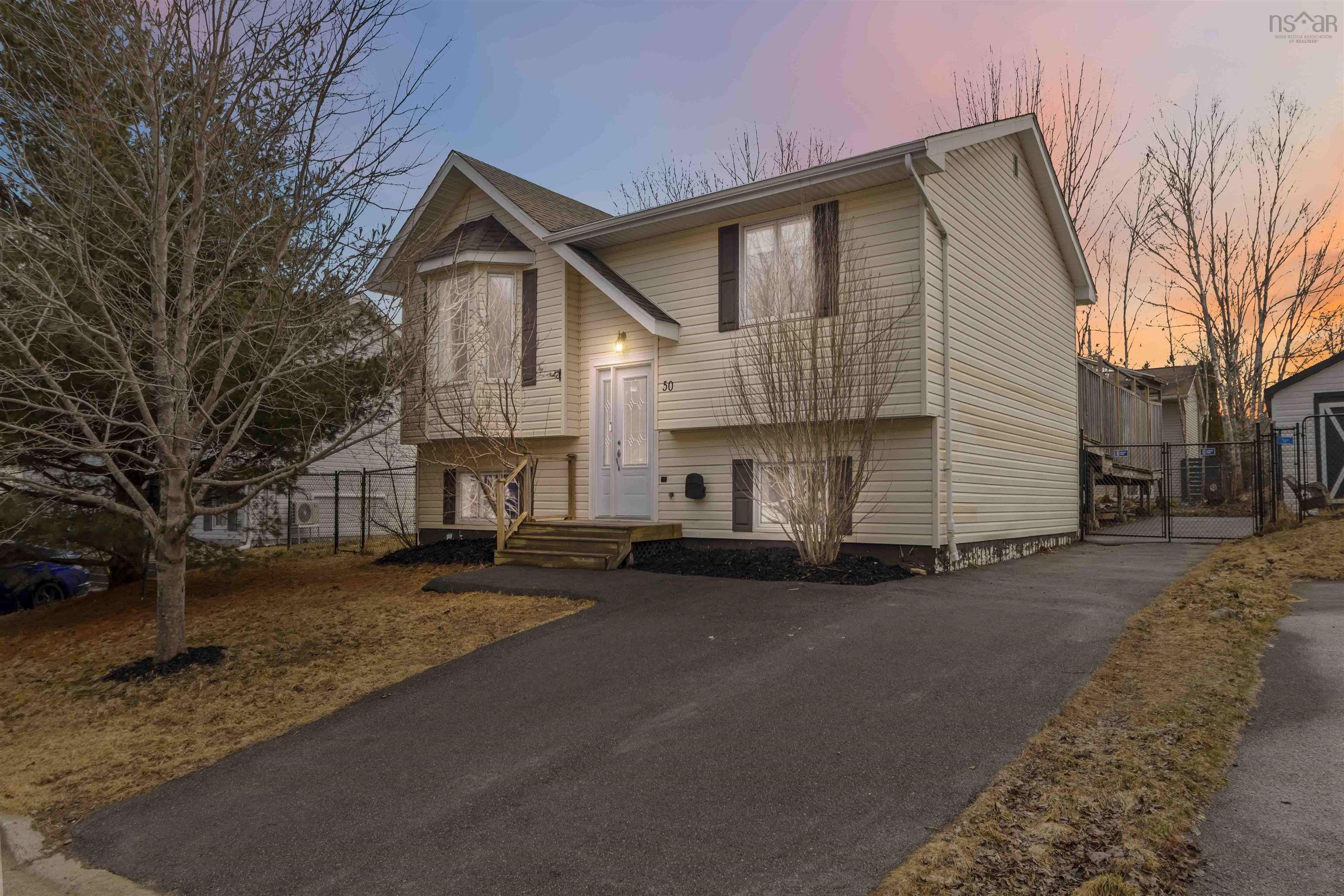 $524,900.00: 50 Ashdale Crescent, Timberlea