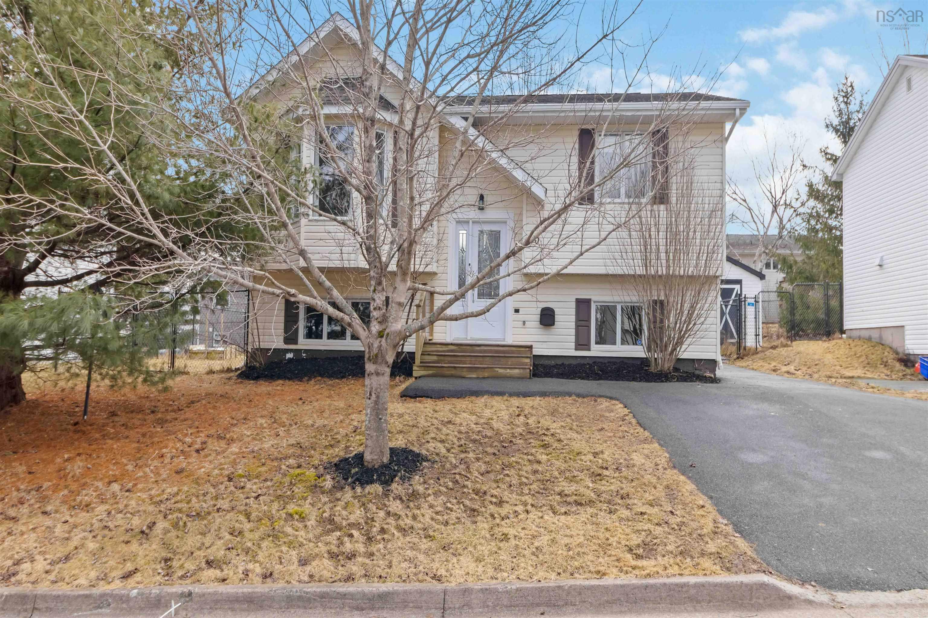 $524,900.00: 50 Ashdale Crescent, Timberlea