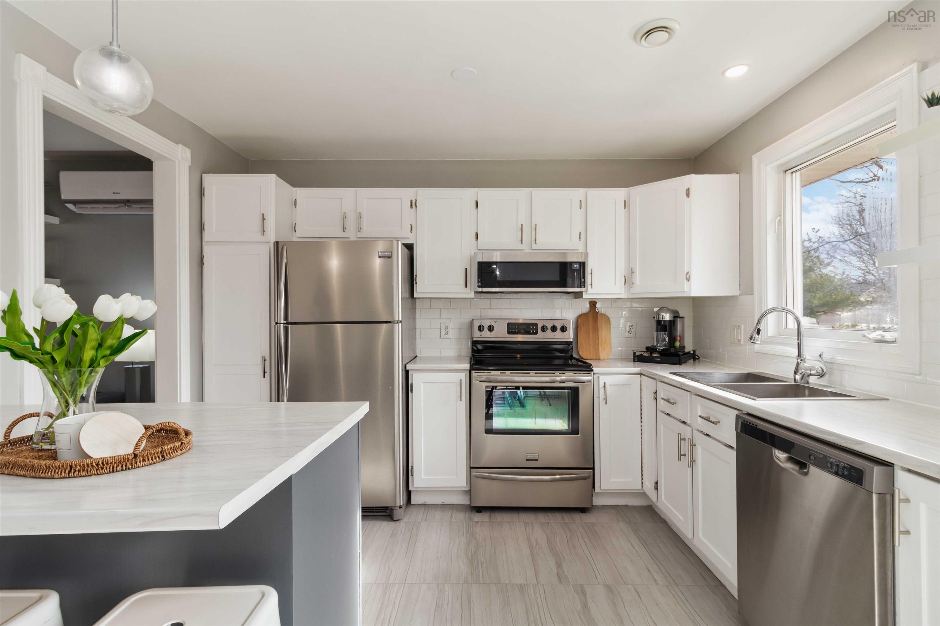 $524,900.00: 50 Ashdale Crescent, Timberlea