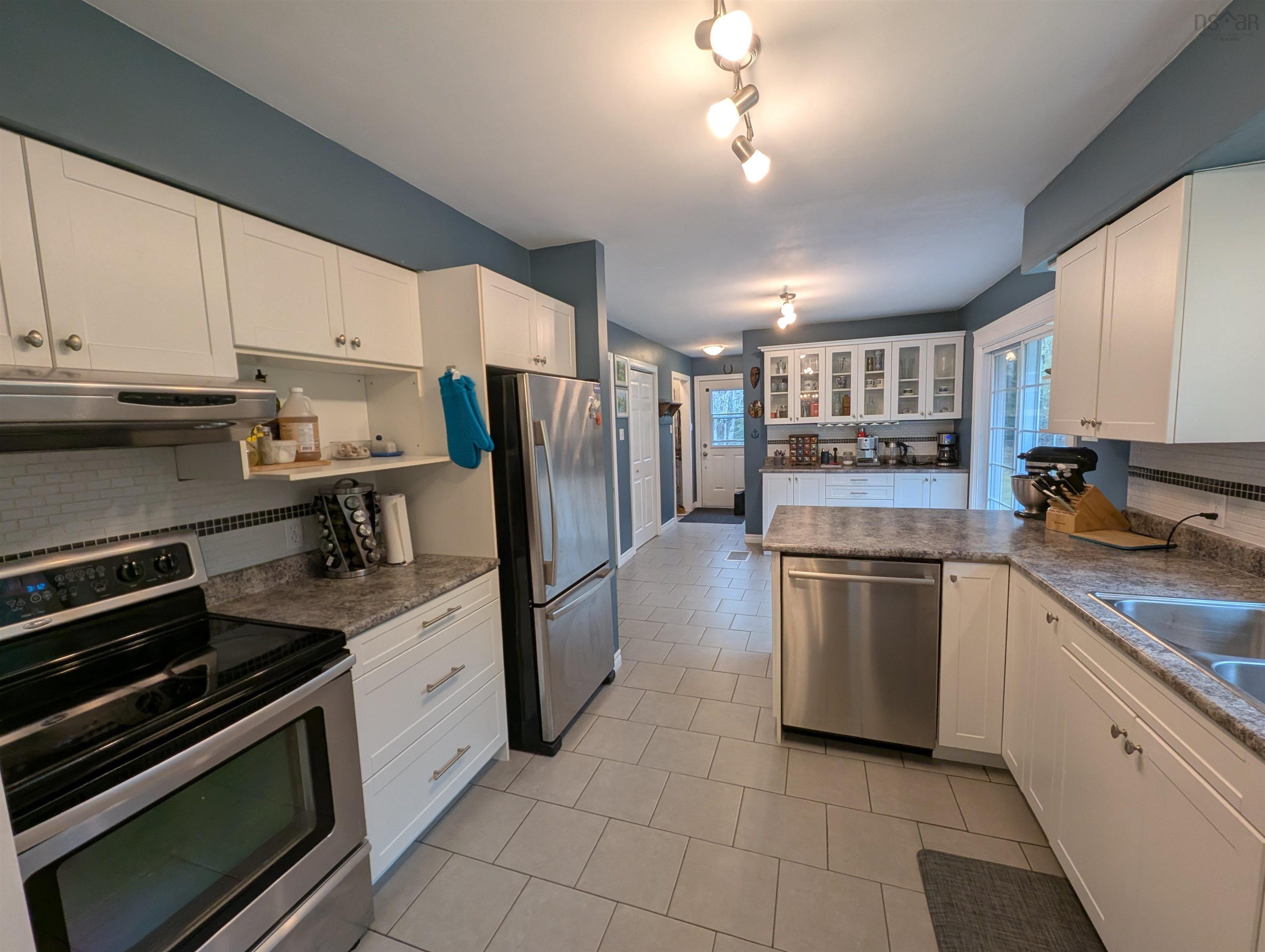 $424,900.00: 556 Mosher Road, Admiral Rock