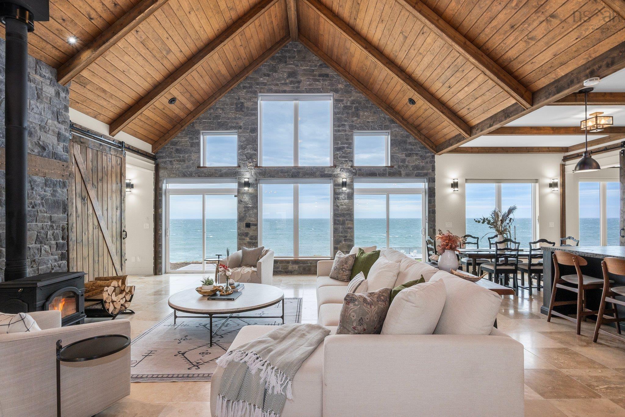 $1,995,000.00: 5199 Shore Road, Parkers Cove