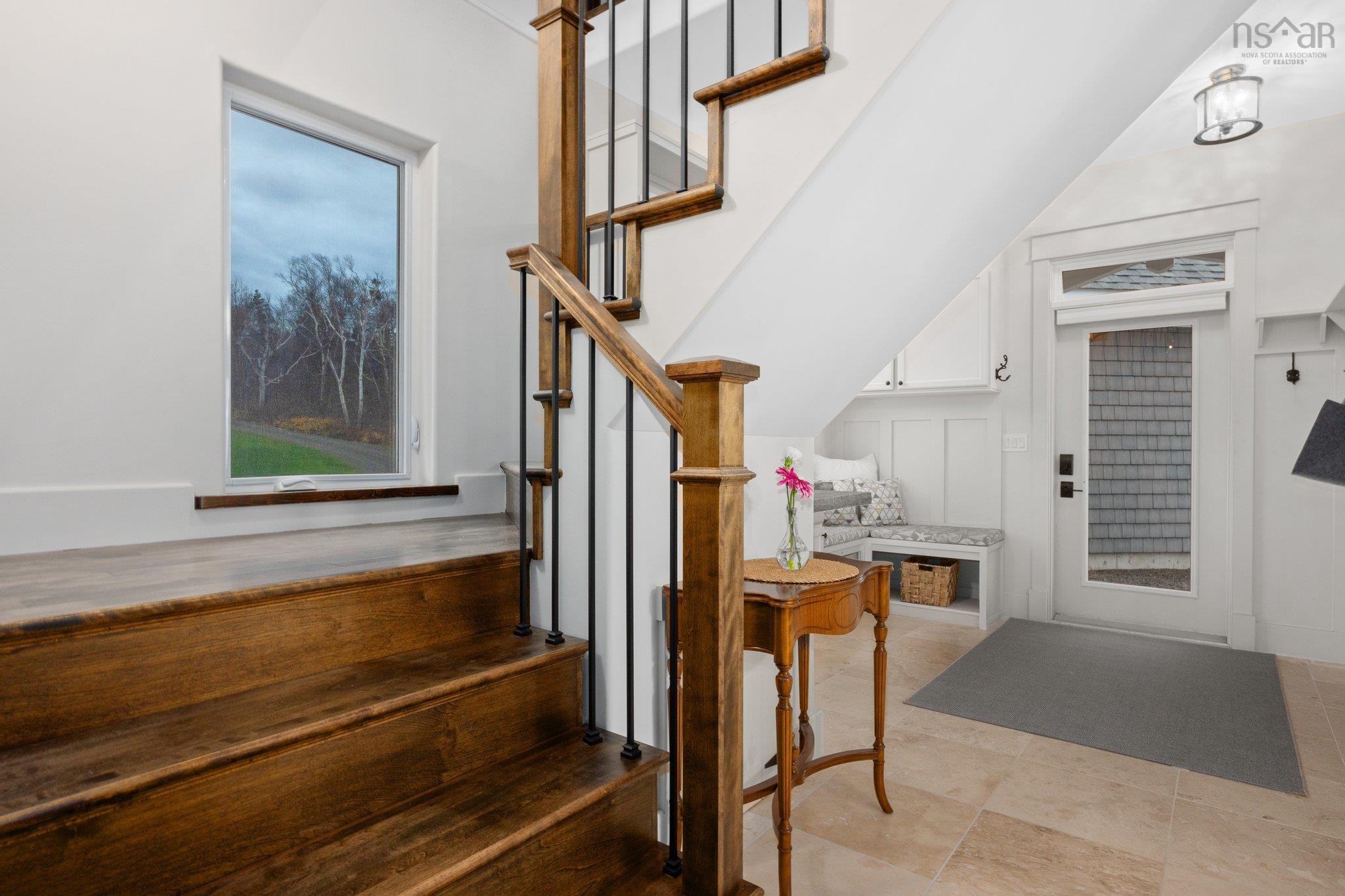 $1,995,000.00: 5199 Shore Road, Parkers Cove