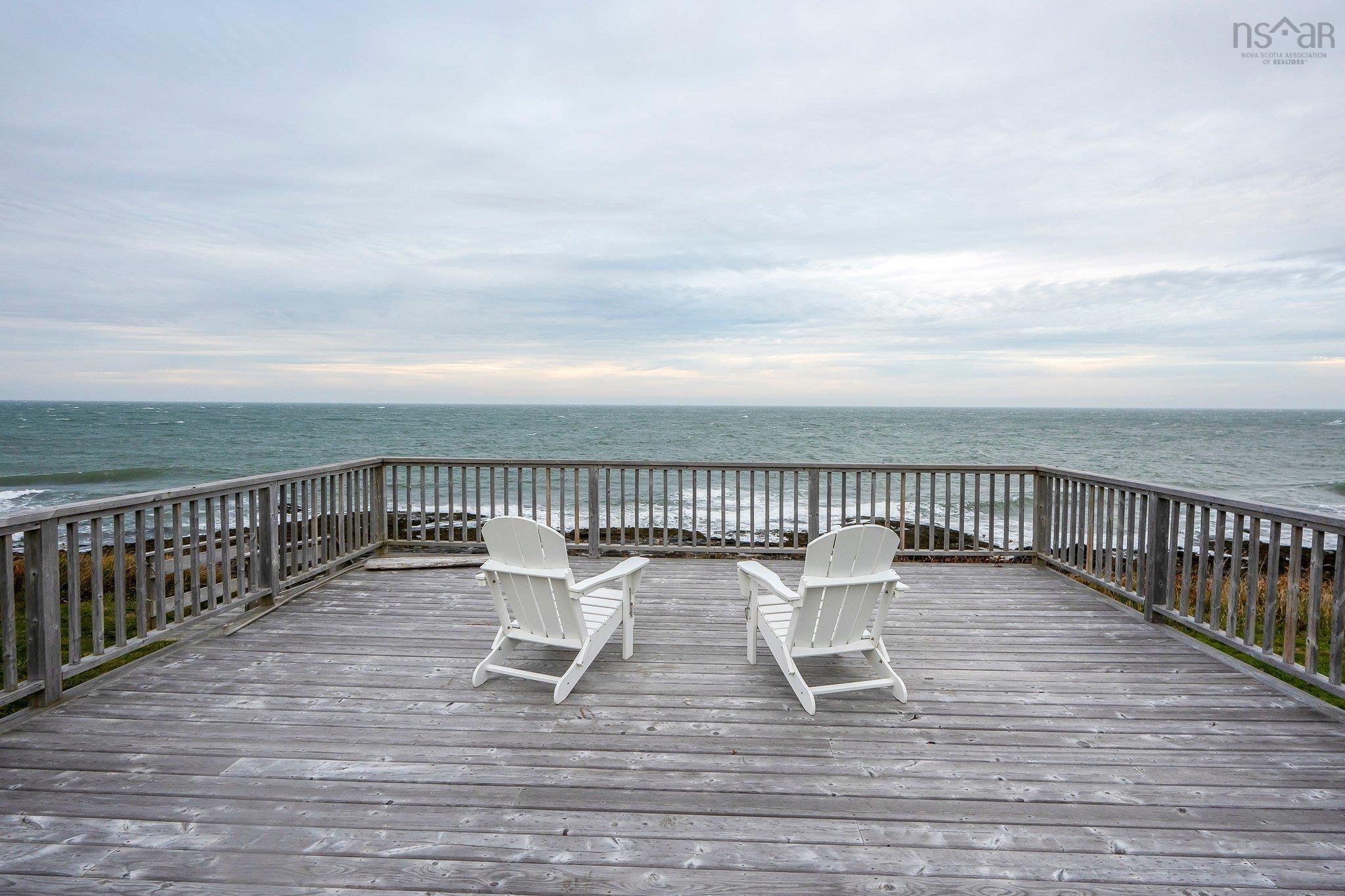 $1,995,000.00: 5199 Shore Road, Parkers Cove