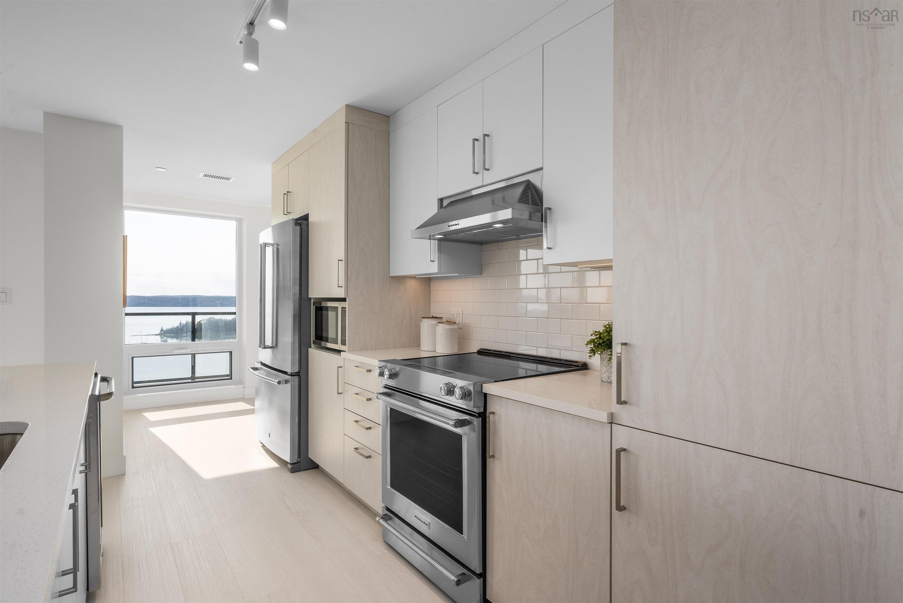 $859,000.00: 1401 72 Seapoint Road, Dartmouth
