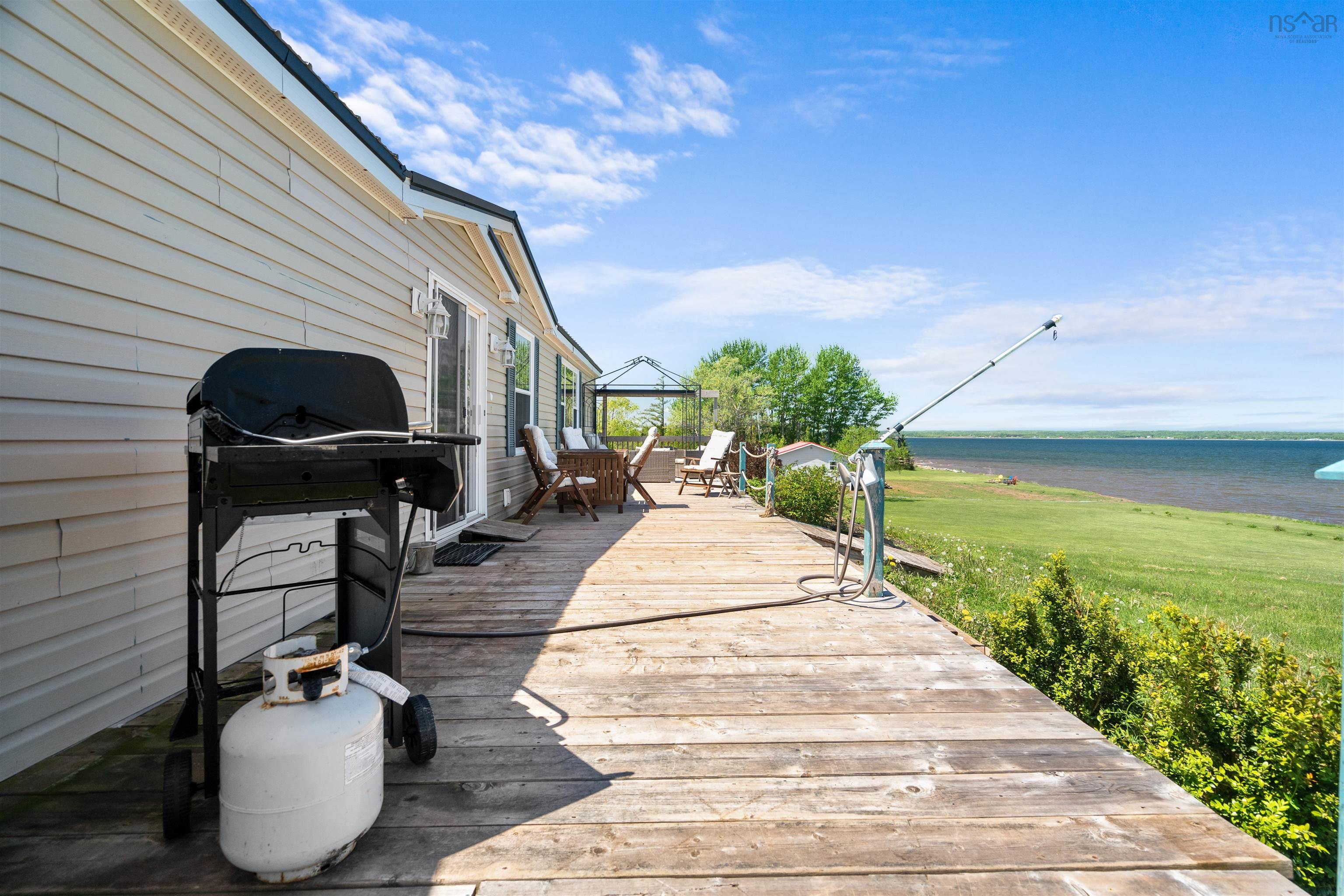 $343,000.00: 95 Chambers Lane, Sand Point