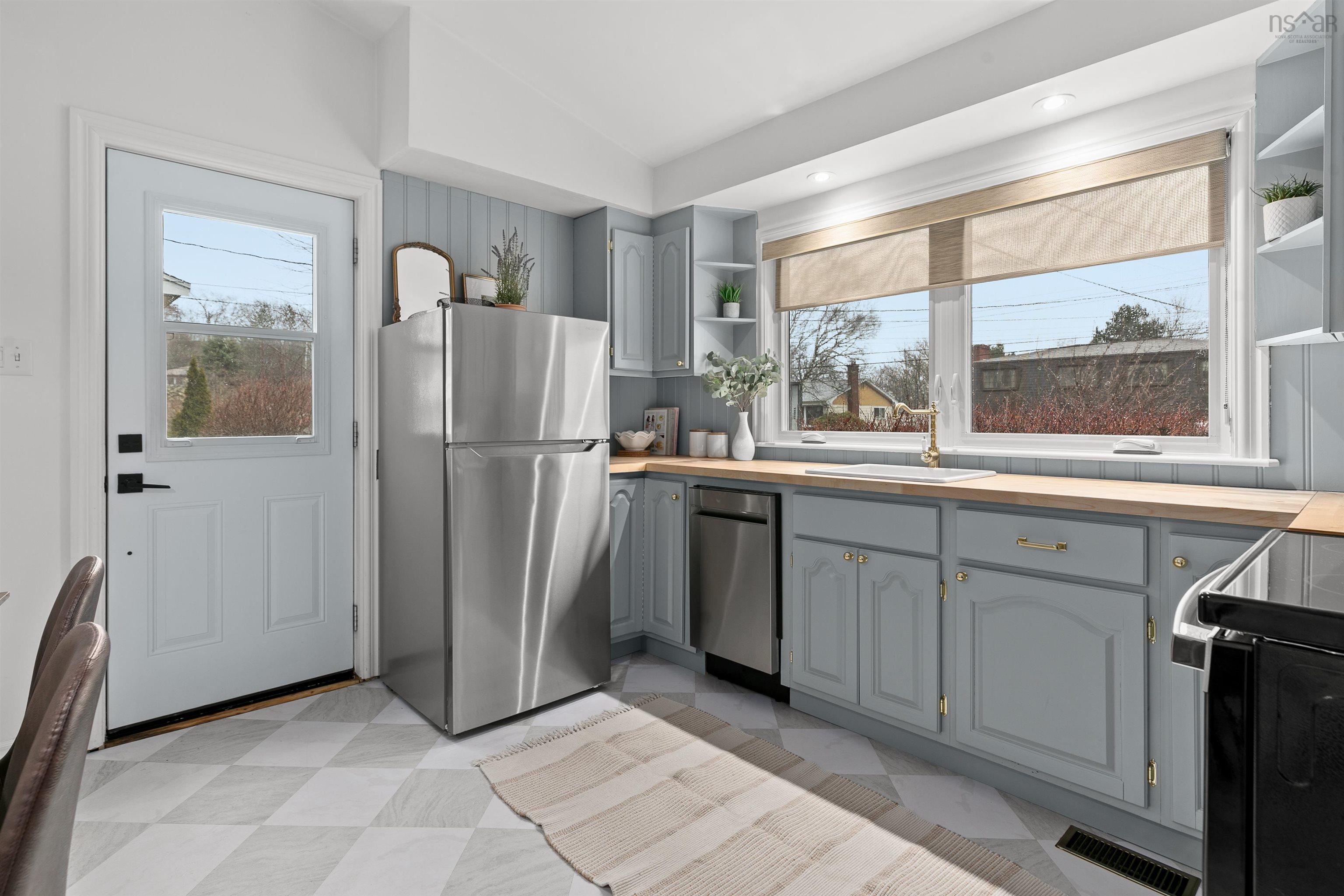 $549,900.00: 28 Anderson Street, Dartmouth
