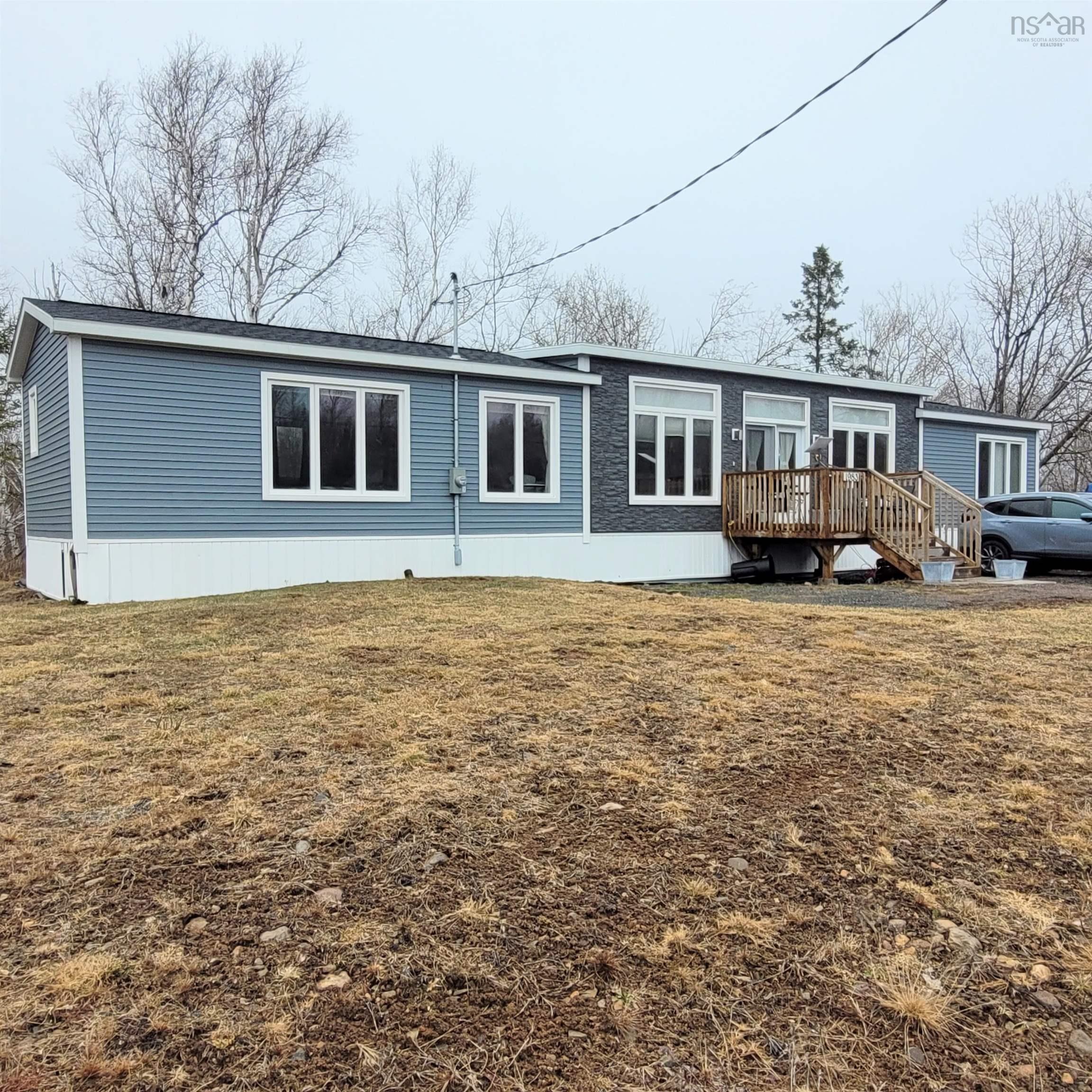 $349,900.00: 1983 Balmoral Road, The Falls