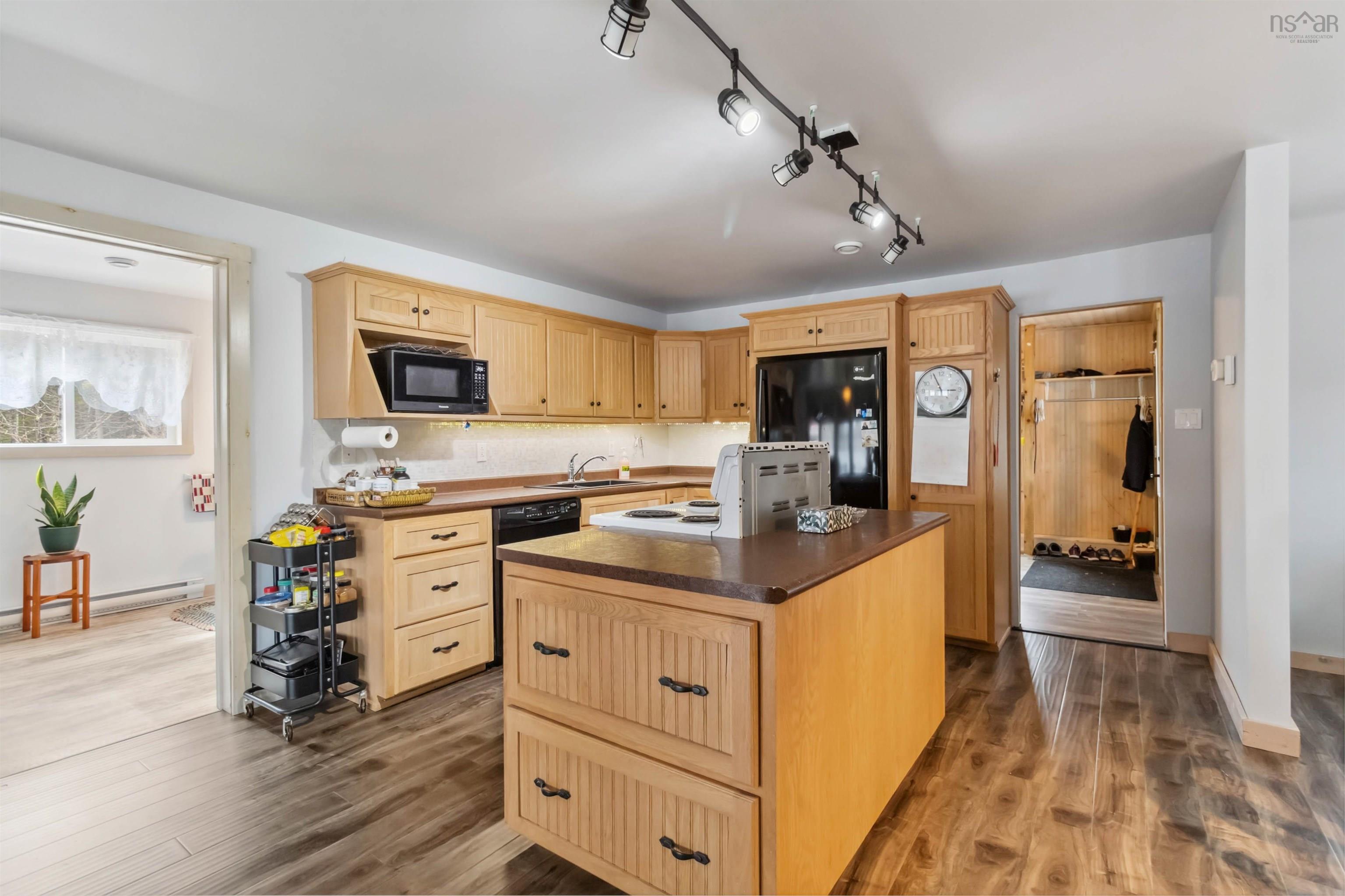 $435,000.00: 157 Freeman Lake Lane, Caledonia