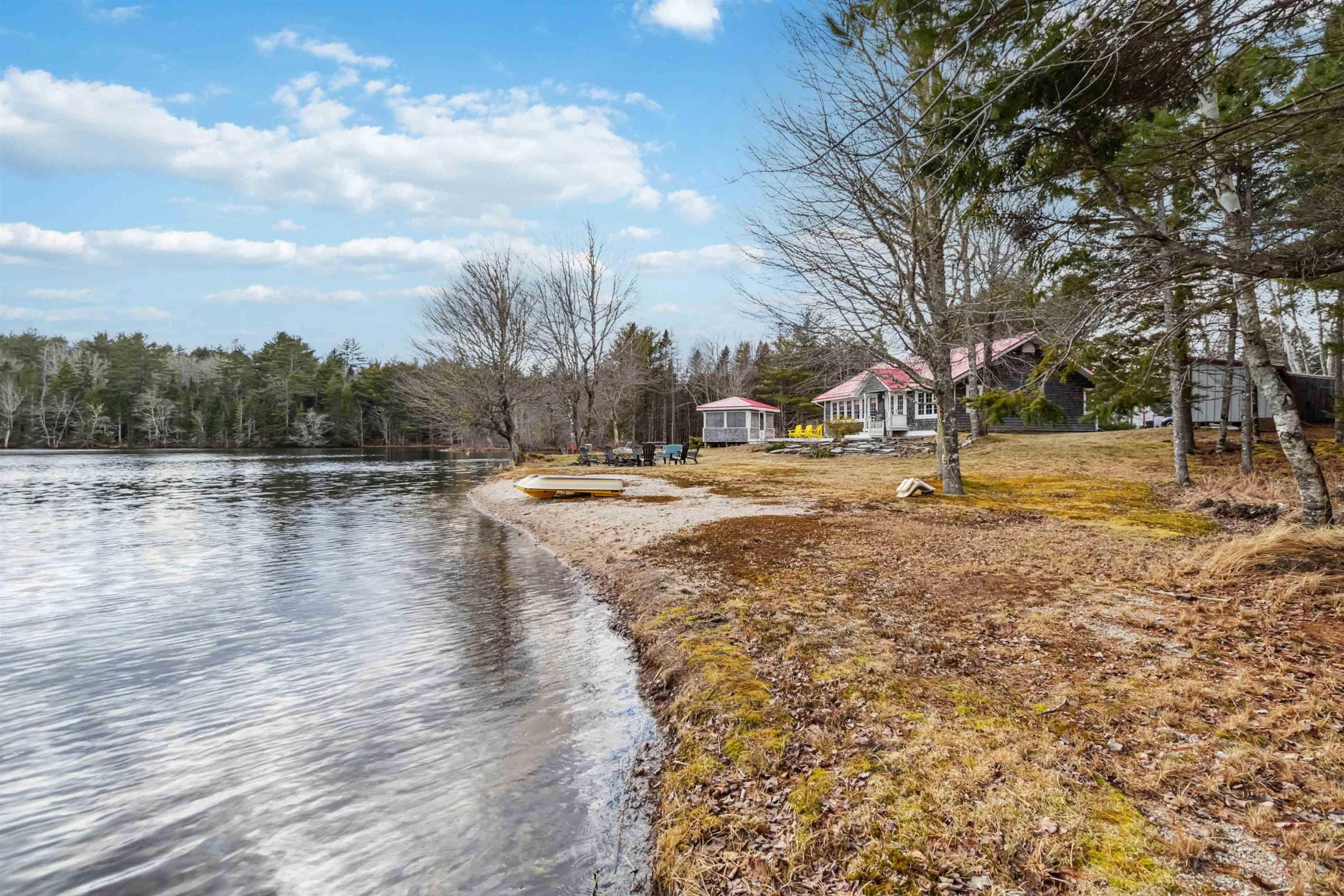 $435,000.00: 157 Freeman Lake Lane, Caledonia