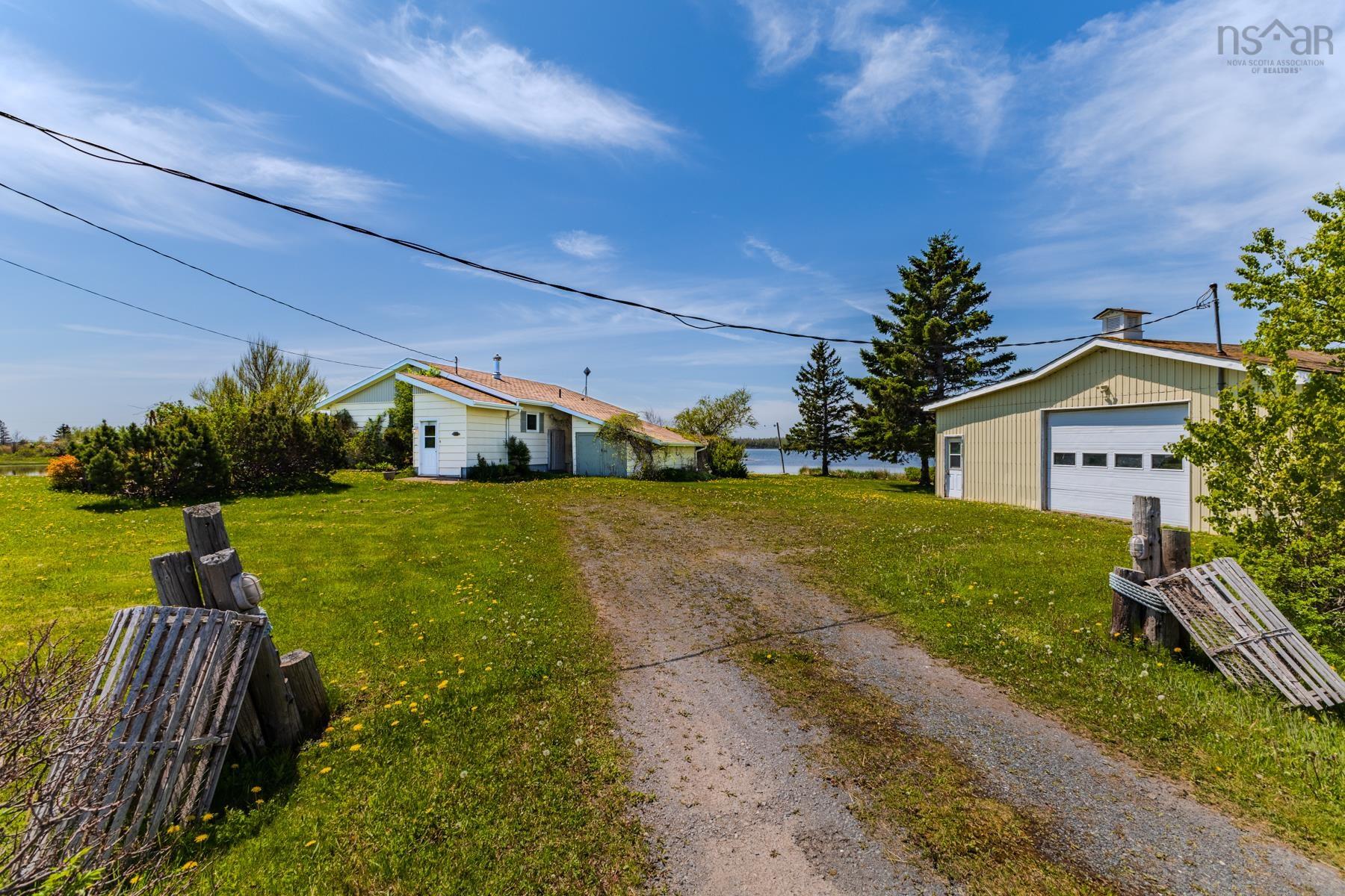 $389,900.00: 496 Caribou Island Road, Caribou Island