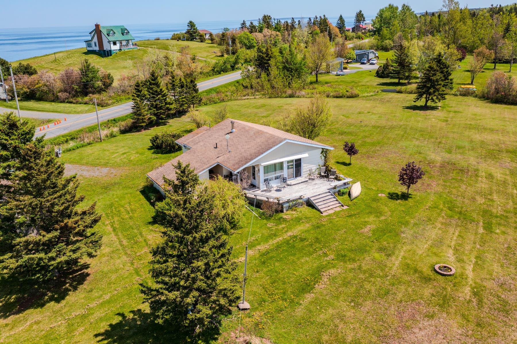 $389,900.00: 496 Caribou Island Road, Caribou Island