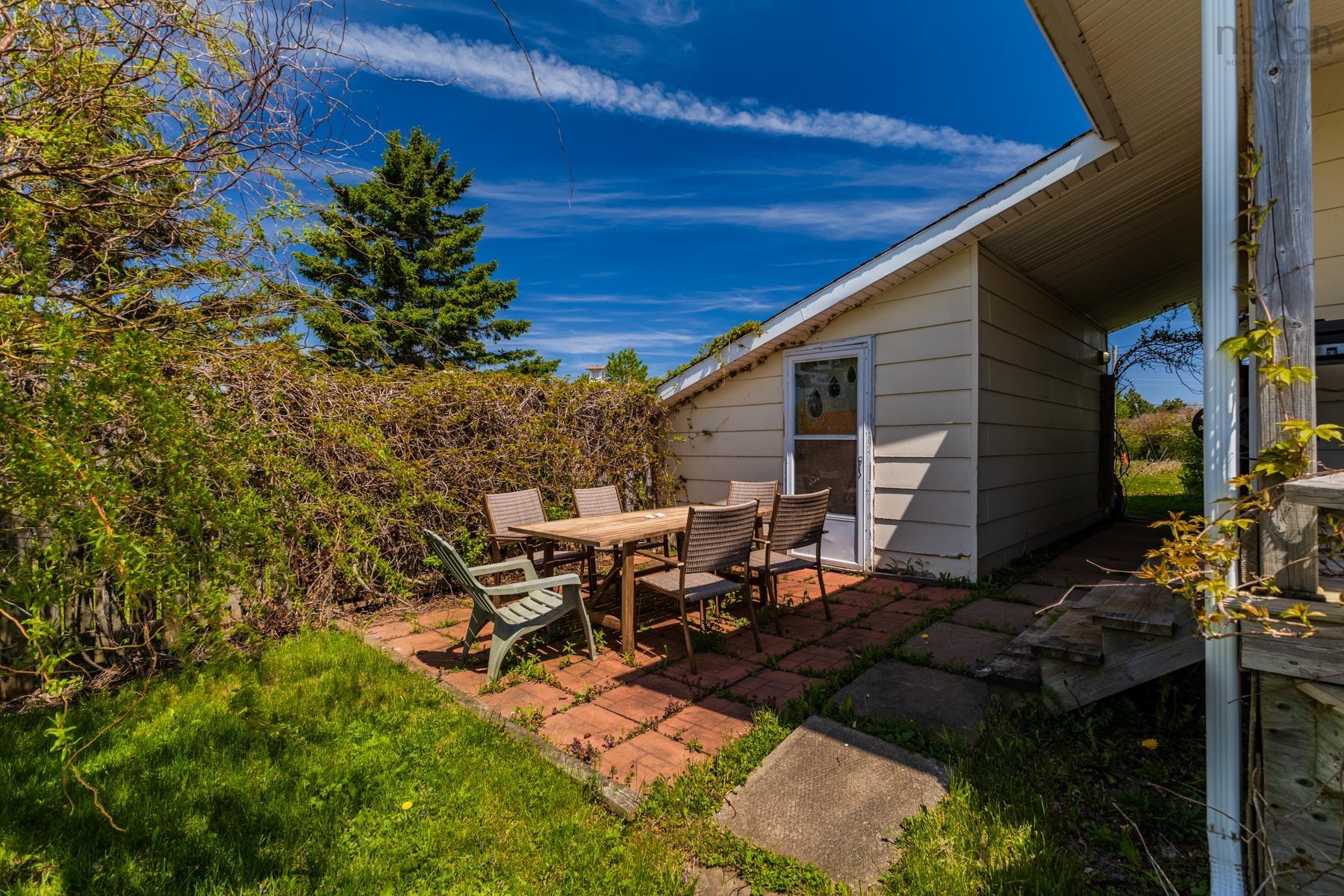 $389,900.00: 496 Caribou Island Road, Caribou Island