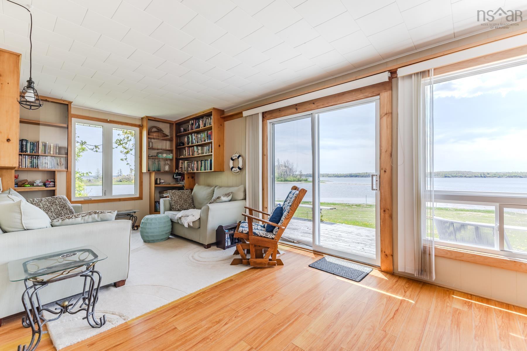 $389,900.00: 496 Caribou Island Road, Caribou Island