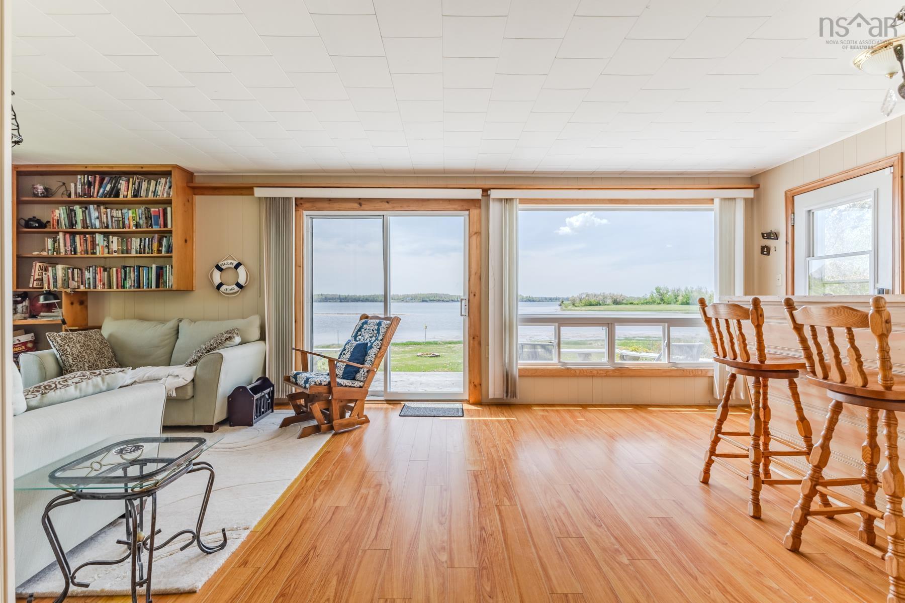 $389,900.00: 496 Caribou Island Road, Caribou Island