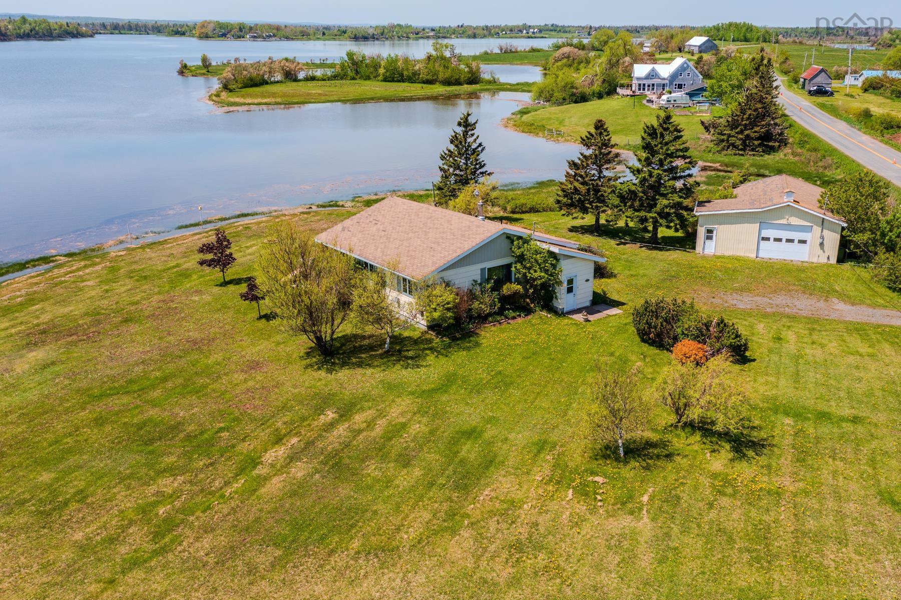 $389,900.00: 496 Caribou Island Road, Caribou Island
