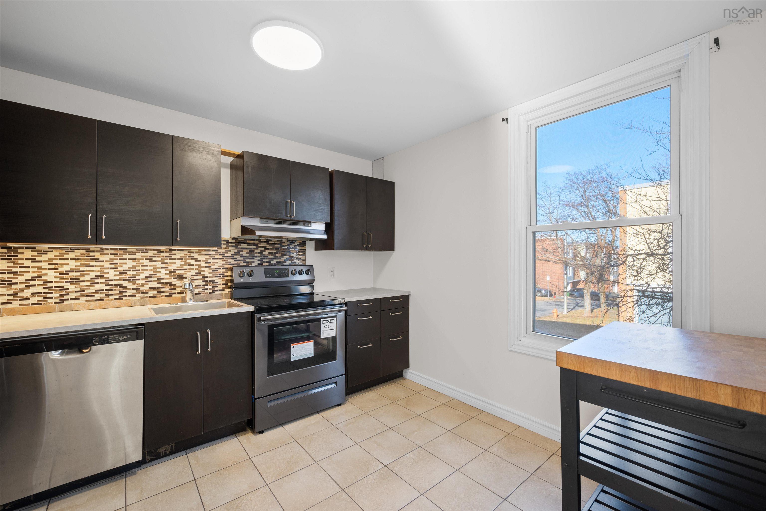 $475,000.00: 5526 Stoneham Court, Halifax