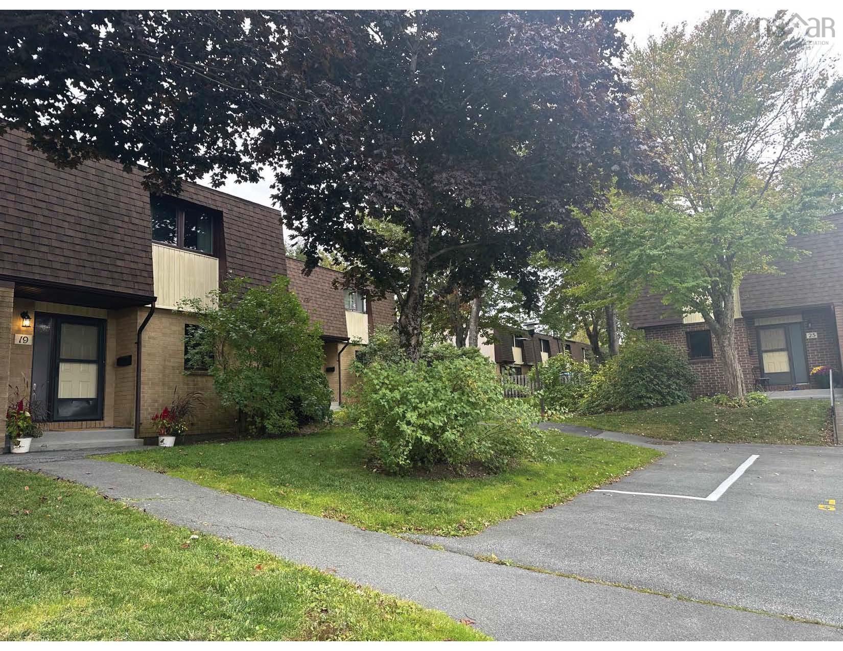 $405,000.00: 19 Westridge Drive, Halifax
