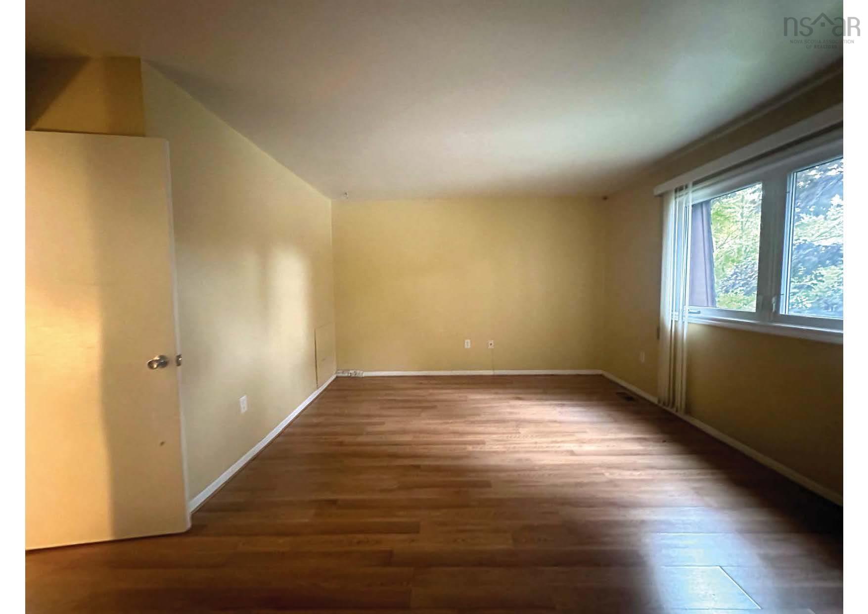 $405,000.00: 19 Westridge Drive, Halifax