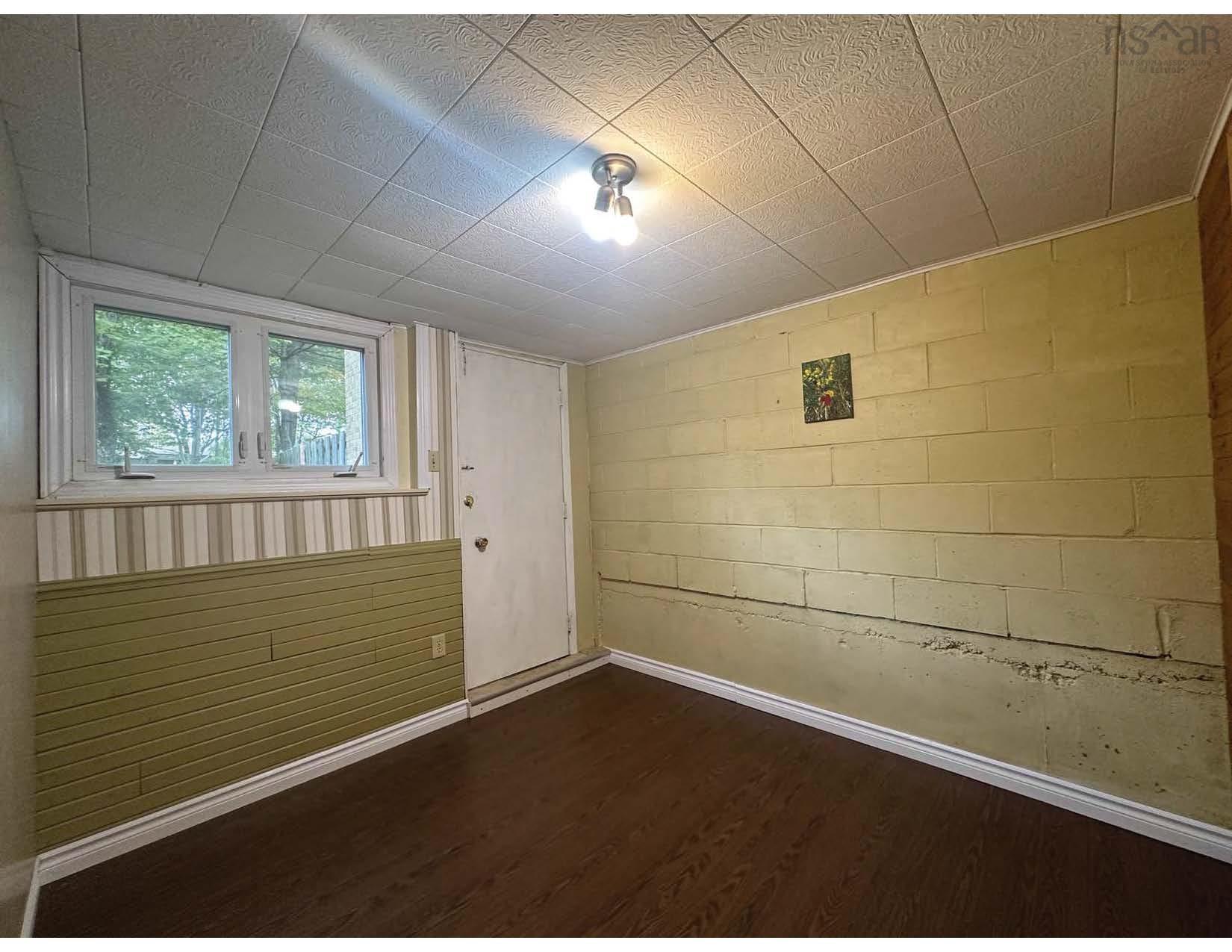 $405,000.00: 19 Westridge Drive, Halifax