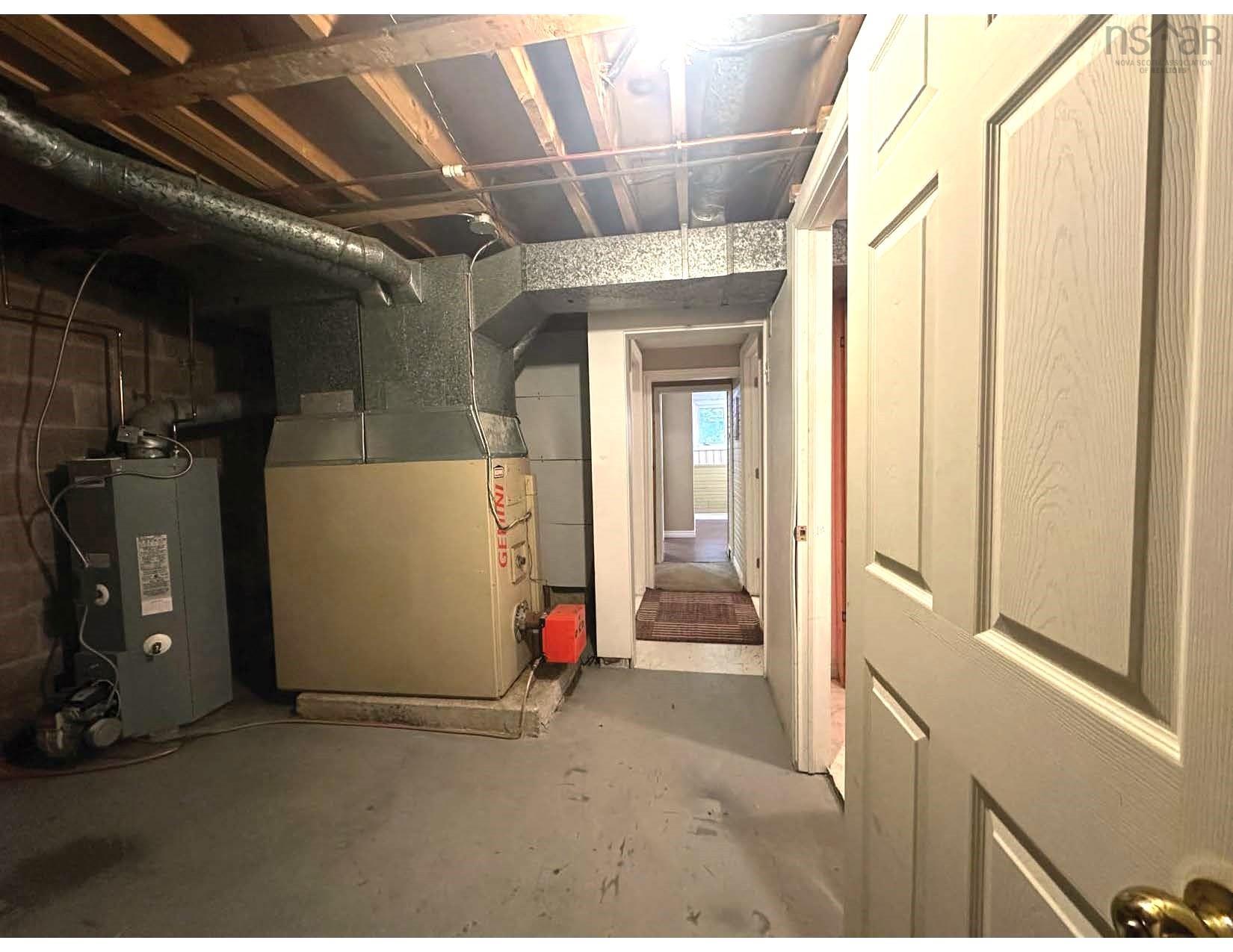 $405,000.00: 19 Westridge Drive, Halifax