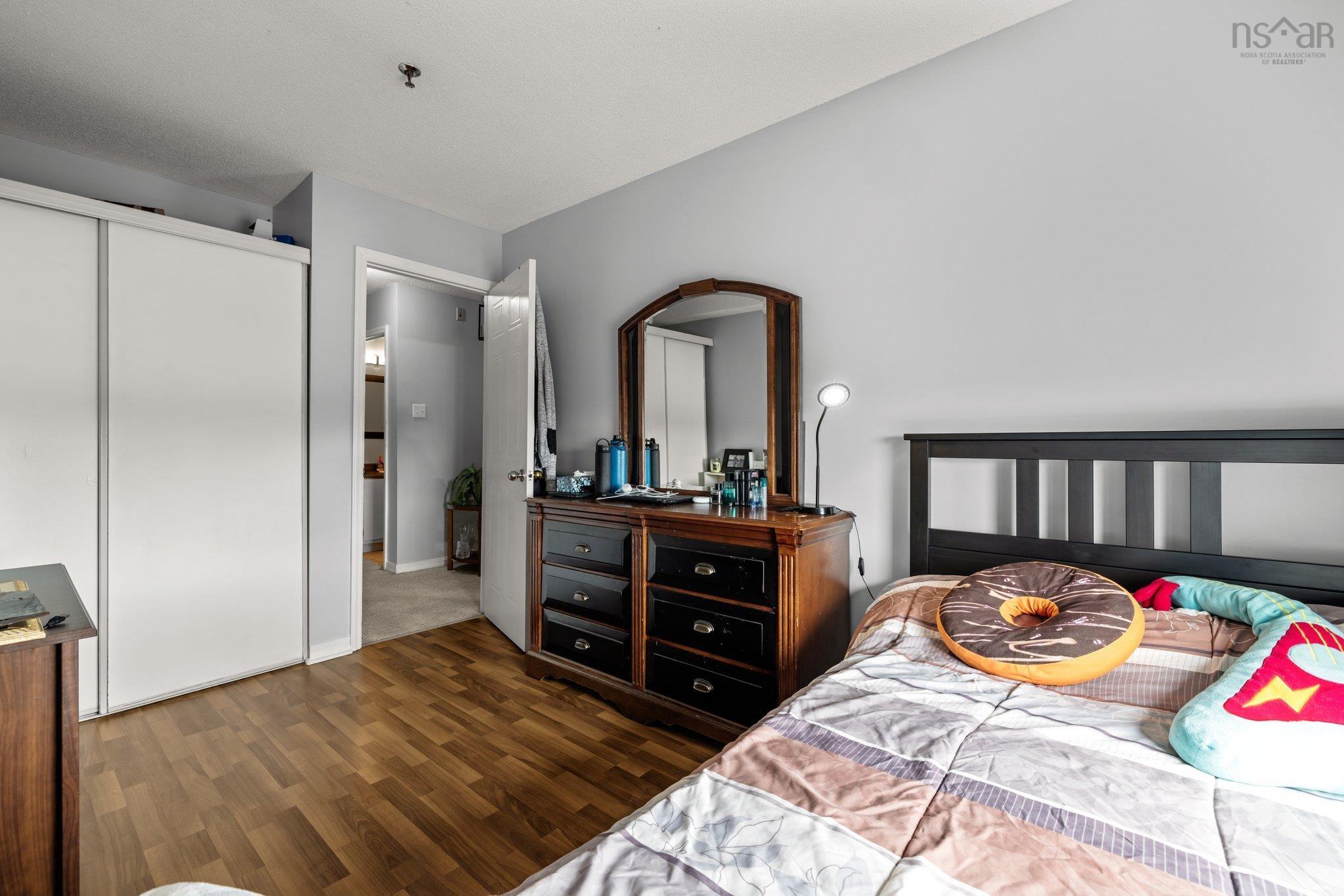$309,900.00: 231 75 Collins Grove, Dartmouth