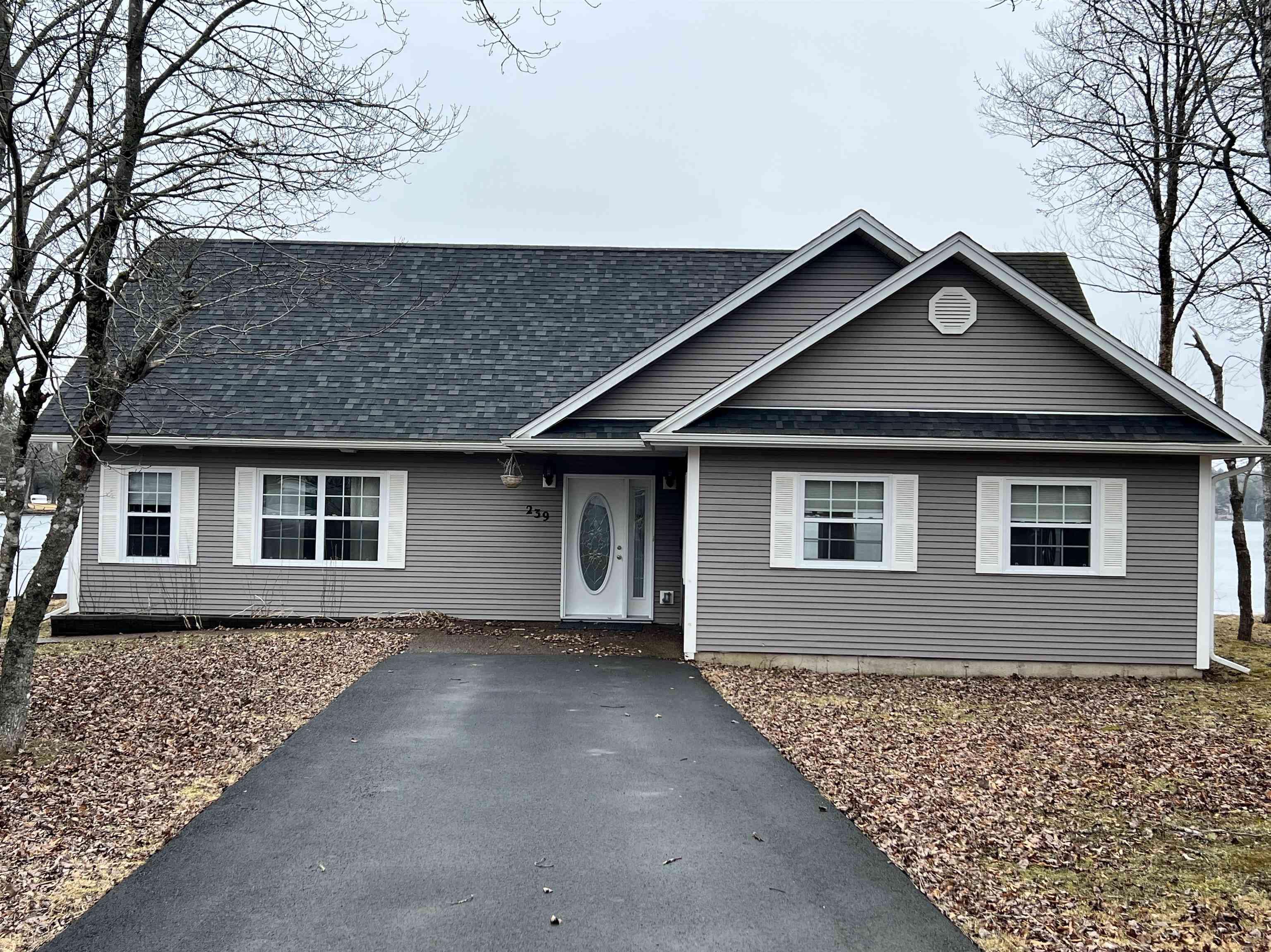 $699,900.00: 239 LAKEVIEW Avenue, Middle Sackville