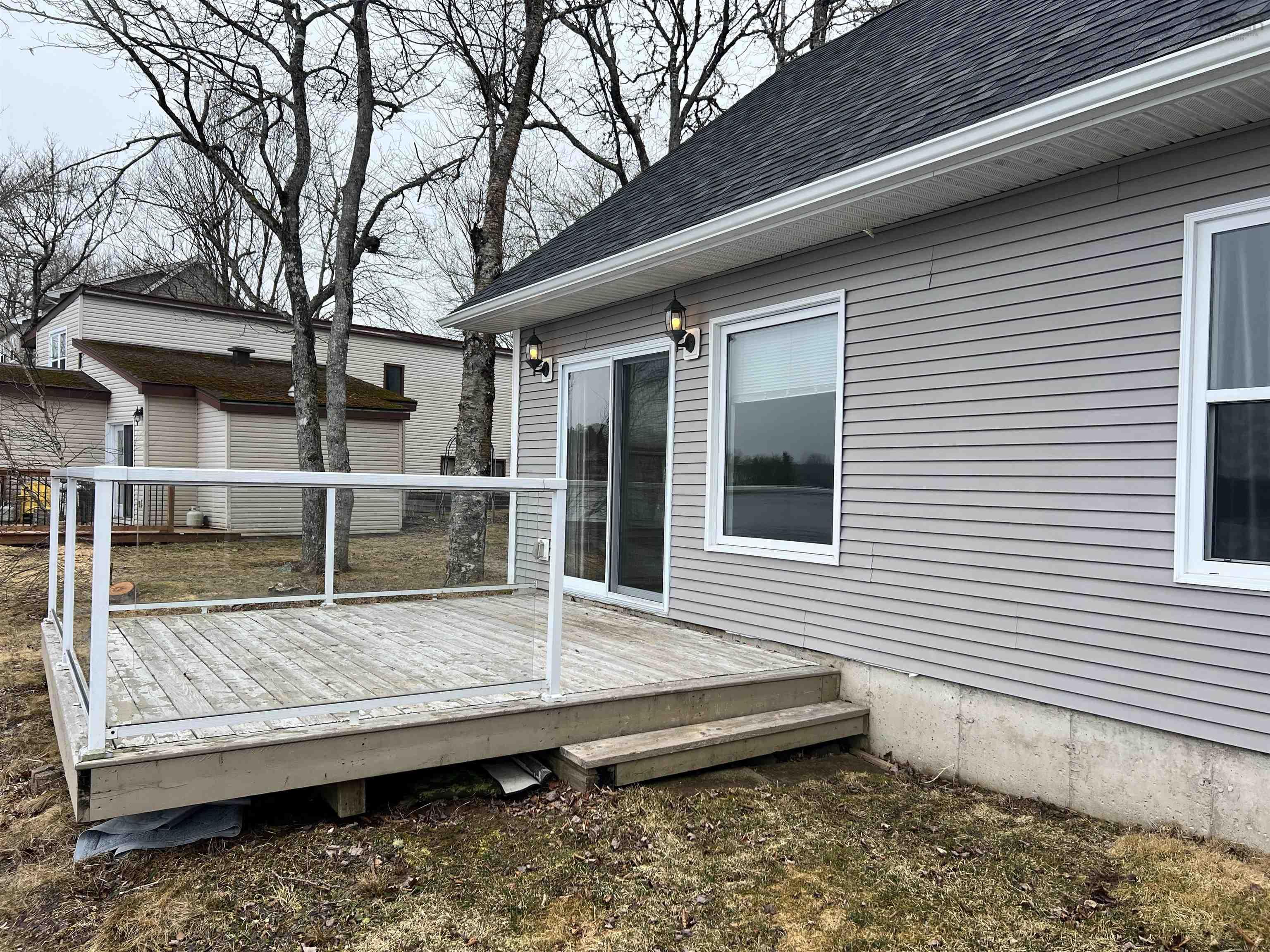 $699,900.00: 239 LAKEVIEW Avenue, Middle Sackville