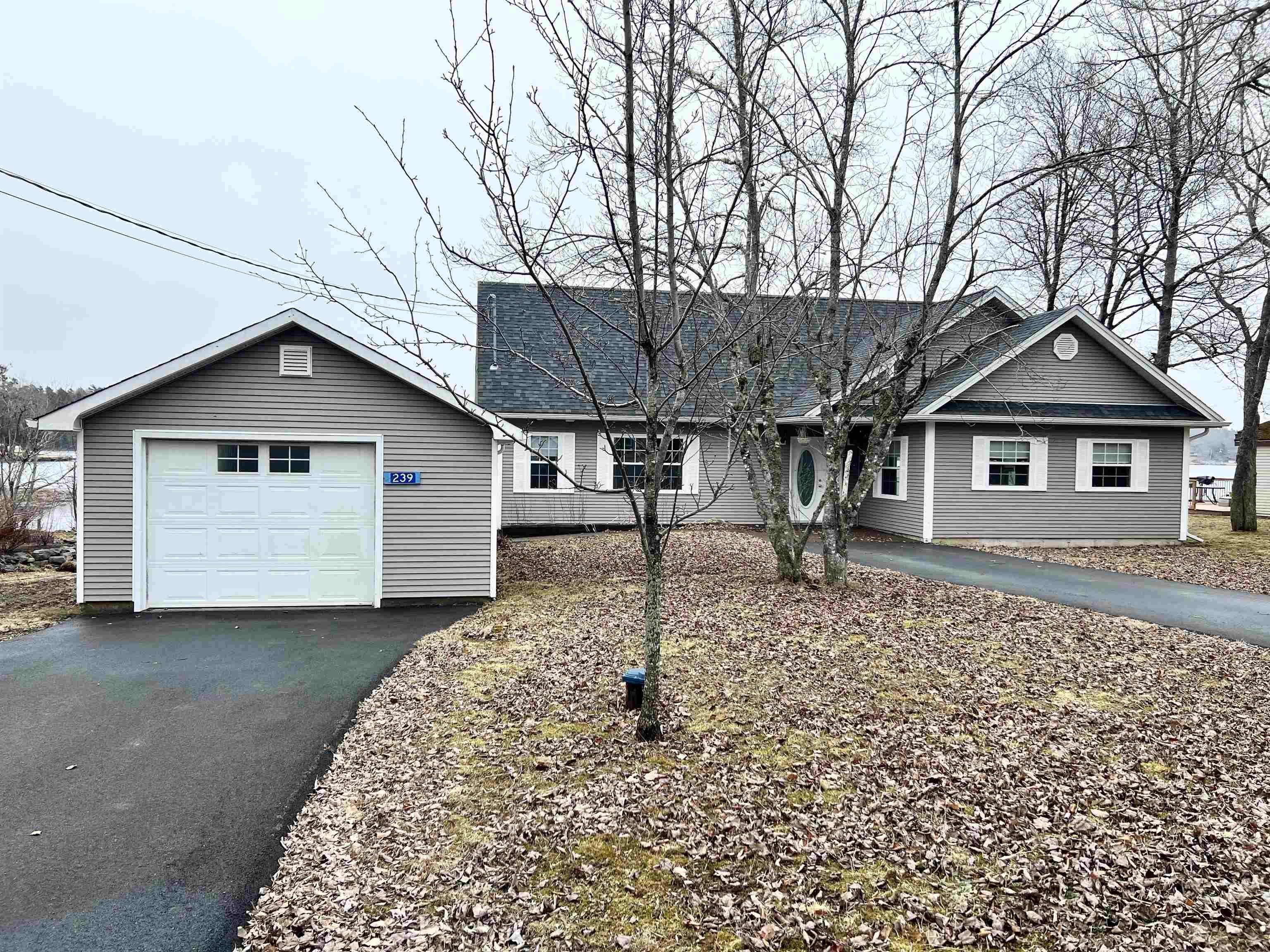$699,900.00: 239 LAKEVIEW Avenue, Middle Sackville