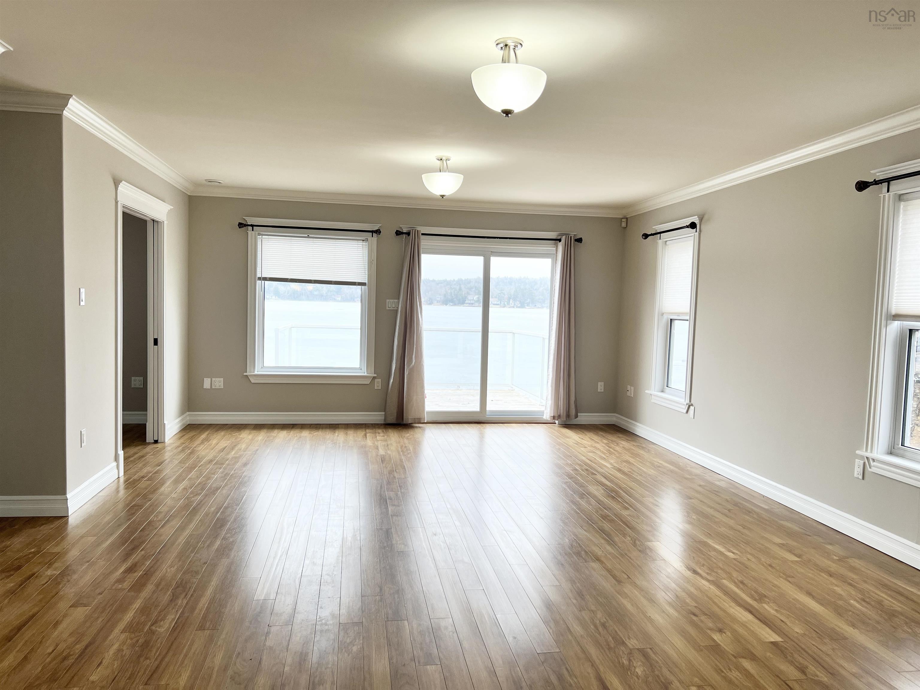 $699,900.00: 239 LAKEVIEW Avenue, Middle Sackville