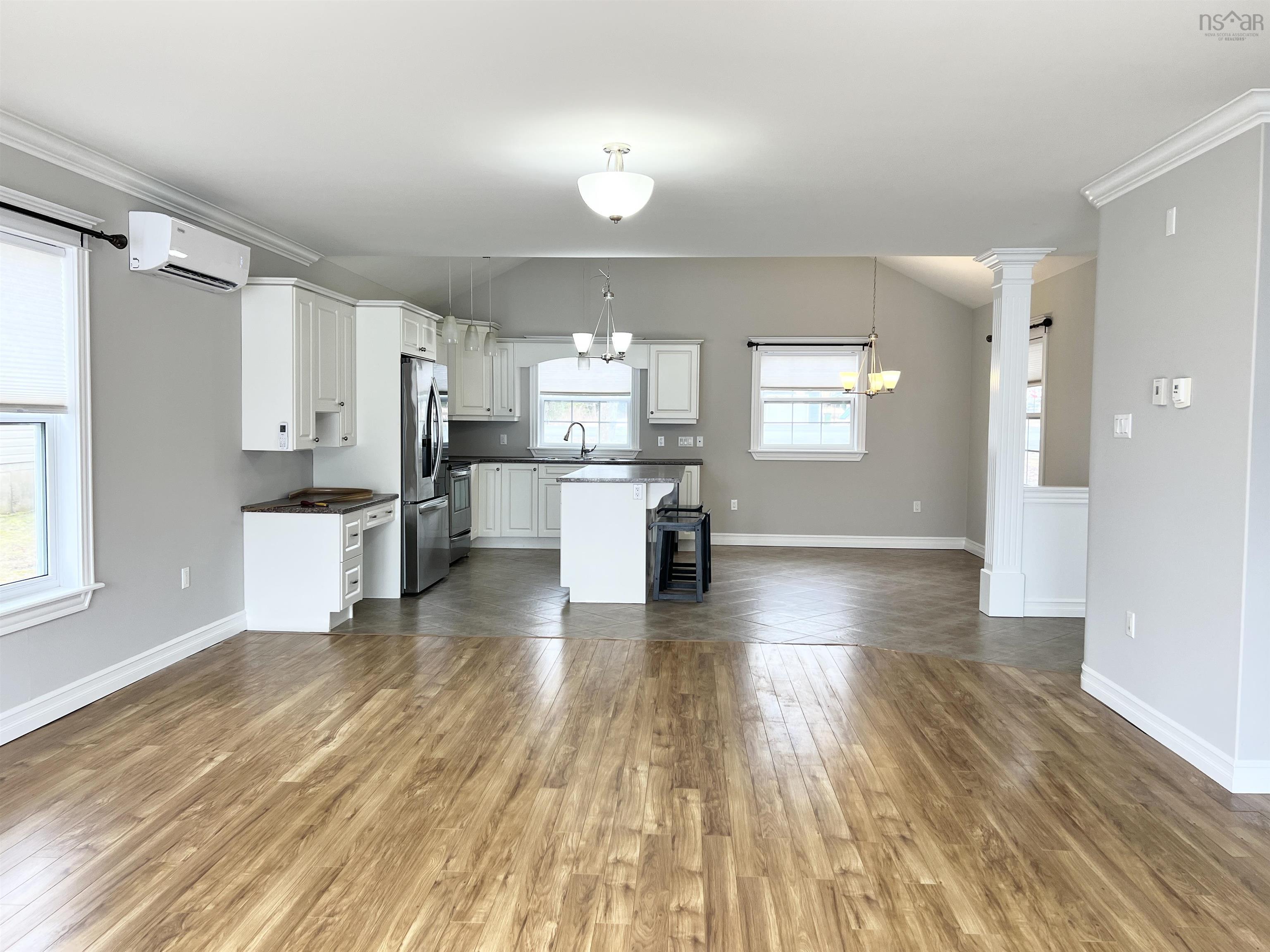 $699,900.00: 239 LAKEVIEW Avenue, Middle Sackville