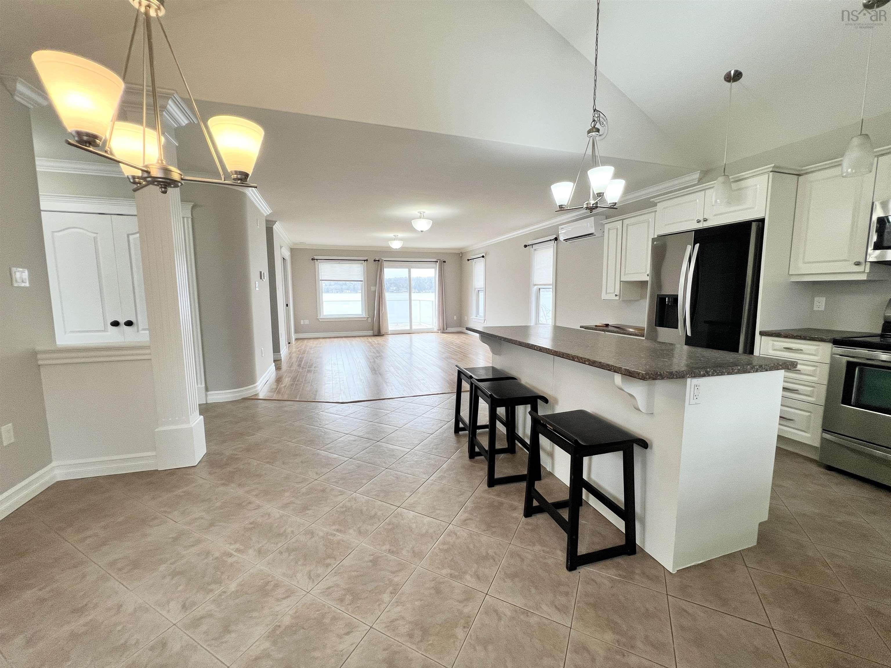 $699,900.00: 239 LAKEVIEW Avenue, Middle Sackville
