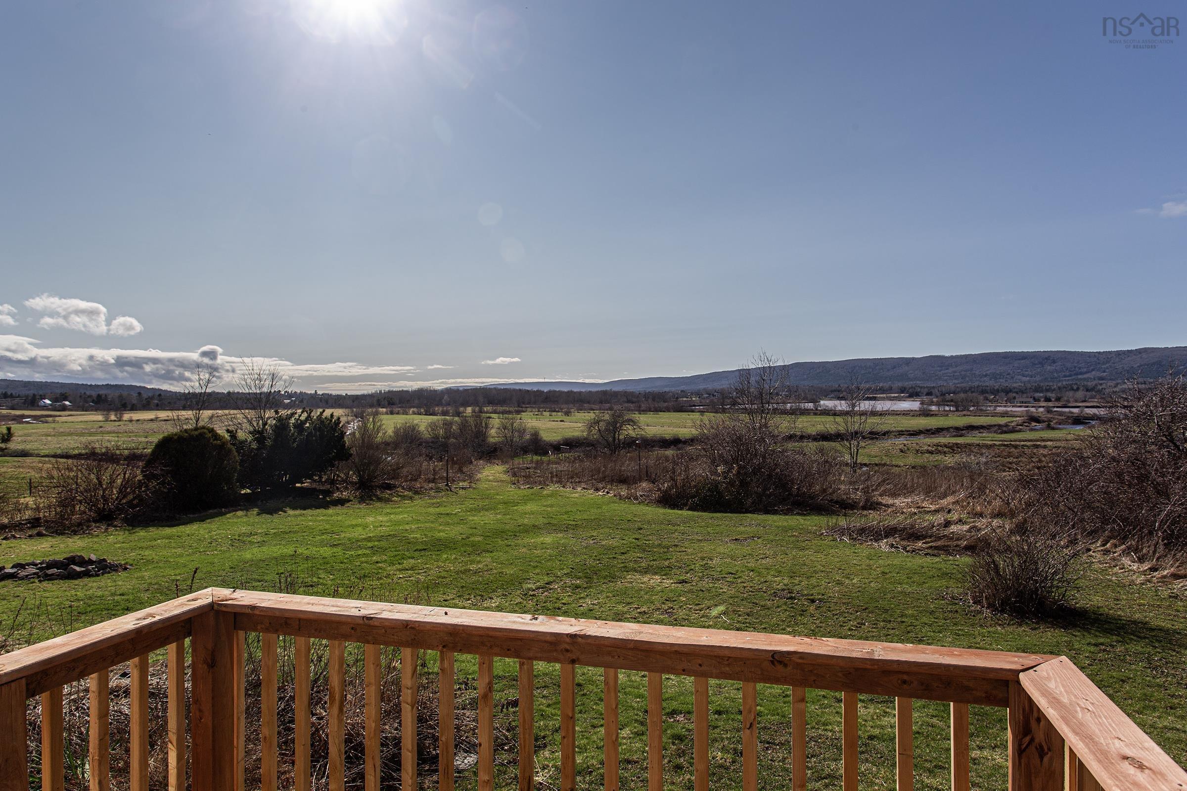 $279,500.00: 3225 Highway 201, Centrelea