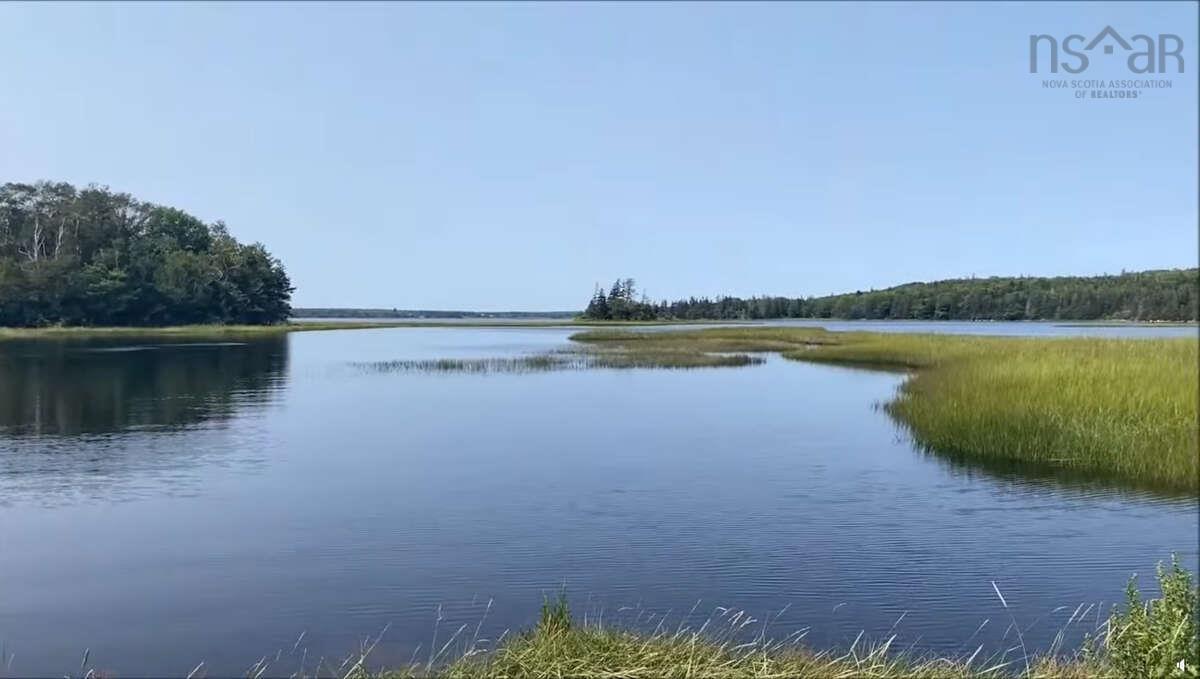 $27,500.00: Chemin Isaac, Sluice Point